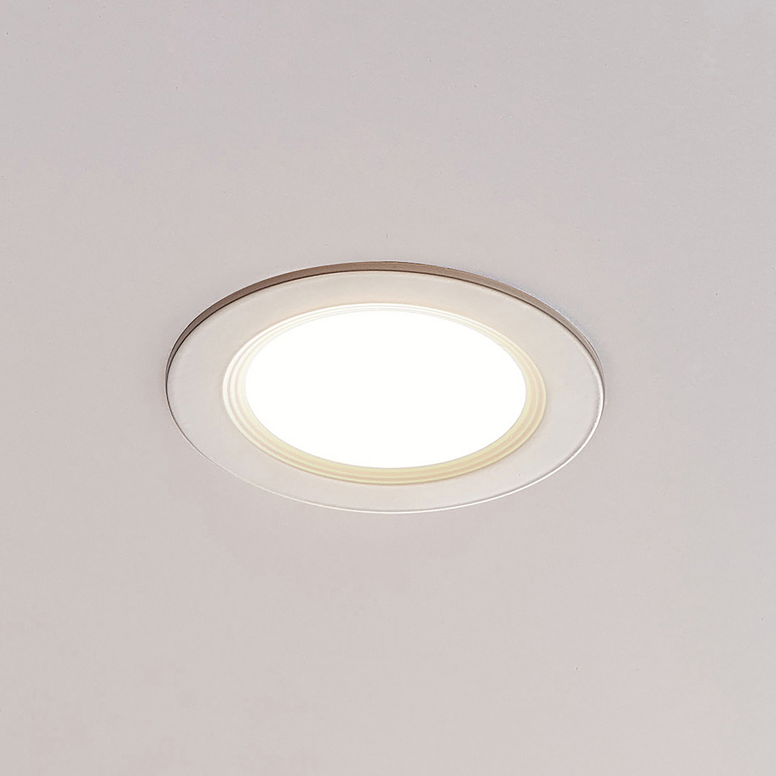 ELC Pan LED-paneeli pyöreä, 3 000 K Ø 12 cm