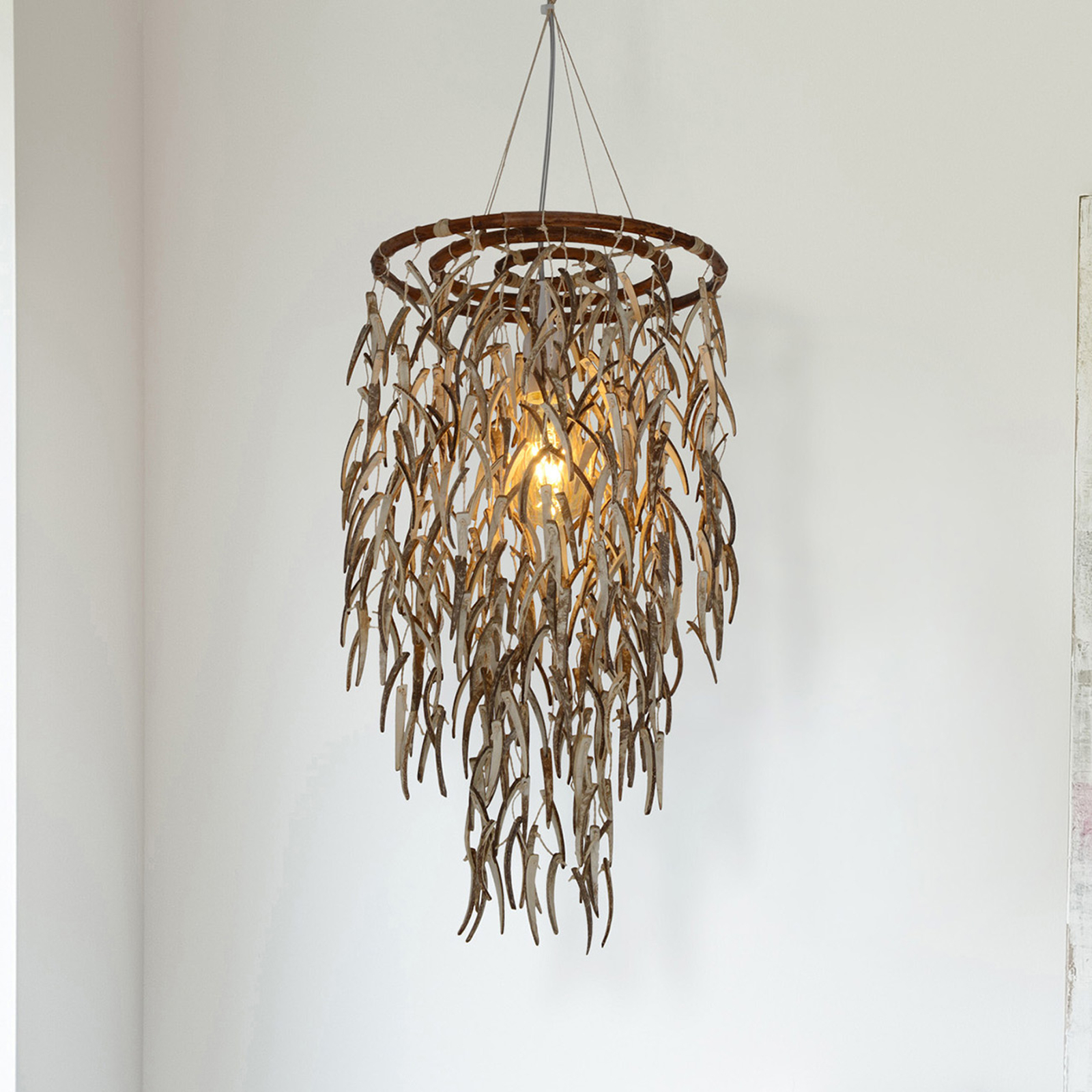 Riippuvalaisin Kokos, luonnonmateriaalia, 50 cm