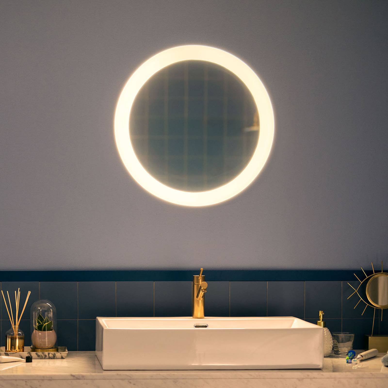 Philips Hue White Ambiance Adore LED-peili