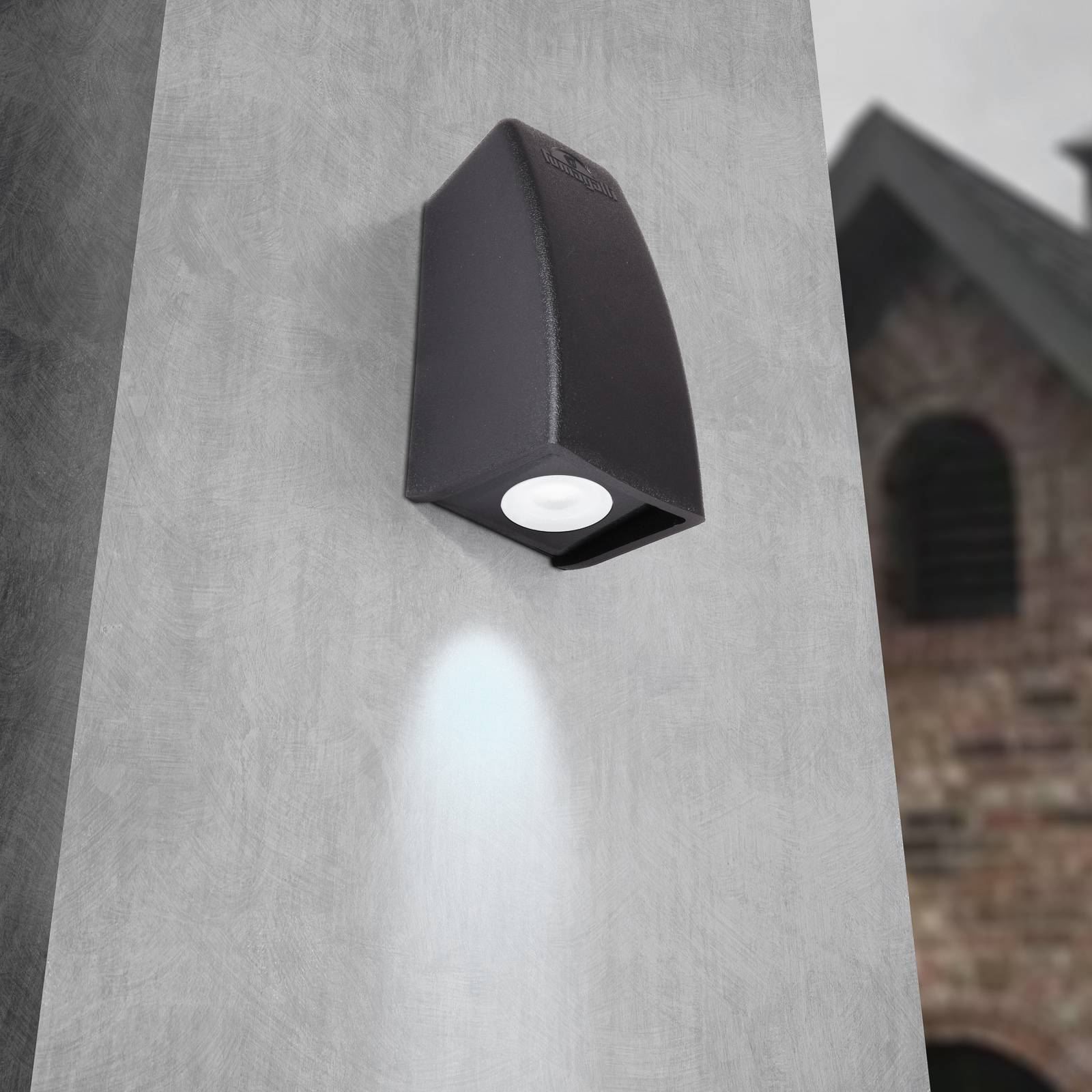 LED-ulkoseinälamppu Mamete 3 000 K musta kulmikas