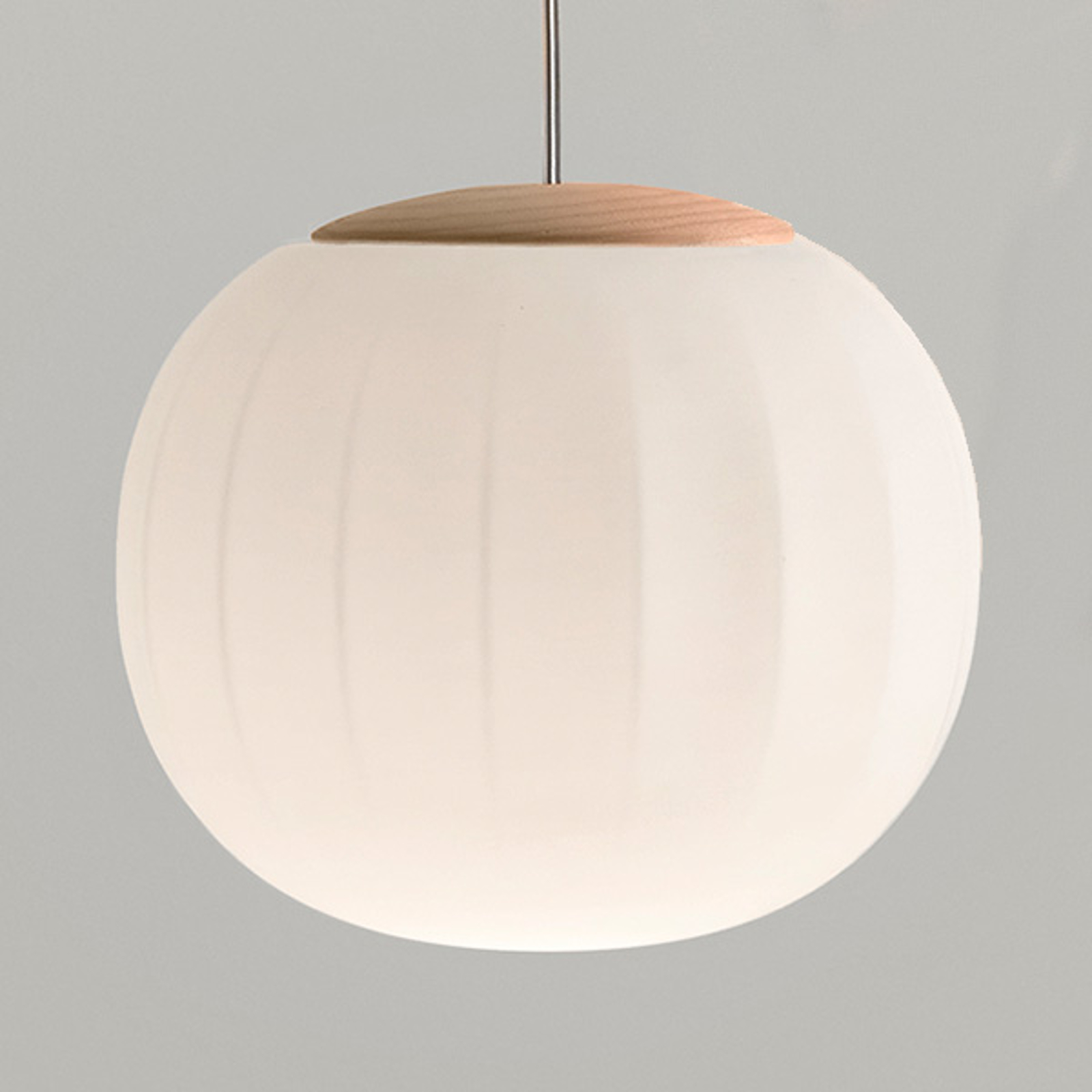 Luceplan Lita riippuvalo ripustin saarni Ø 18 cm
