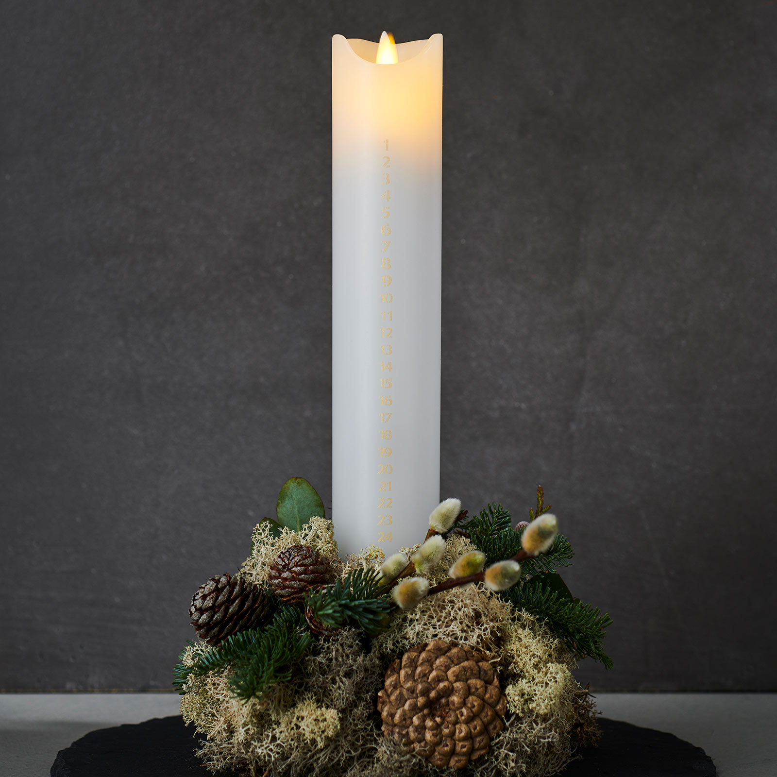 LED-kynttilä Sara Calendar, weiß/gold, Höhe 29 cm