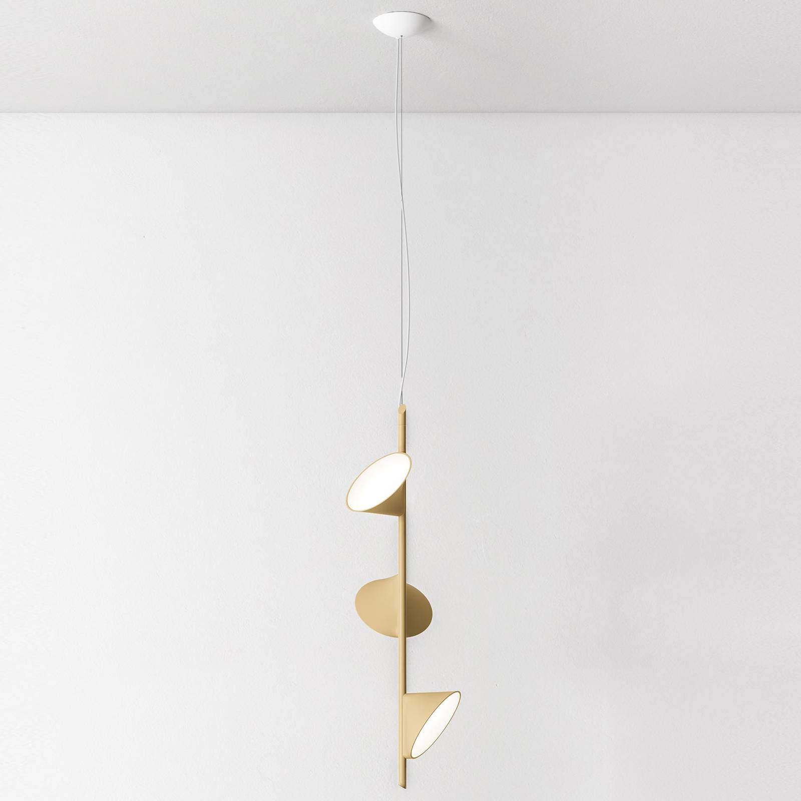 Axolight Orchid LED-riippulamppu 3 lampp. hiekka