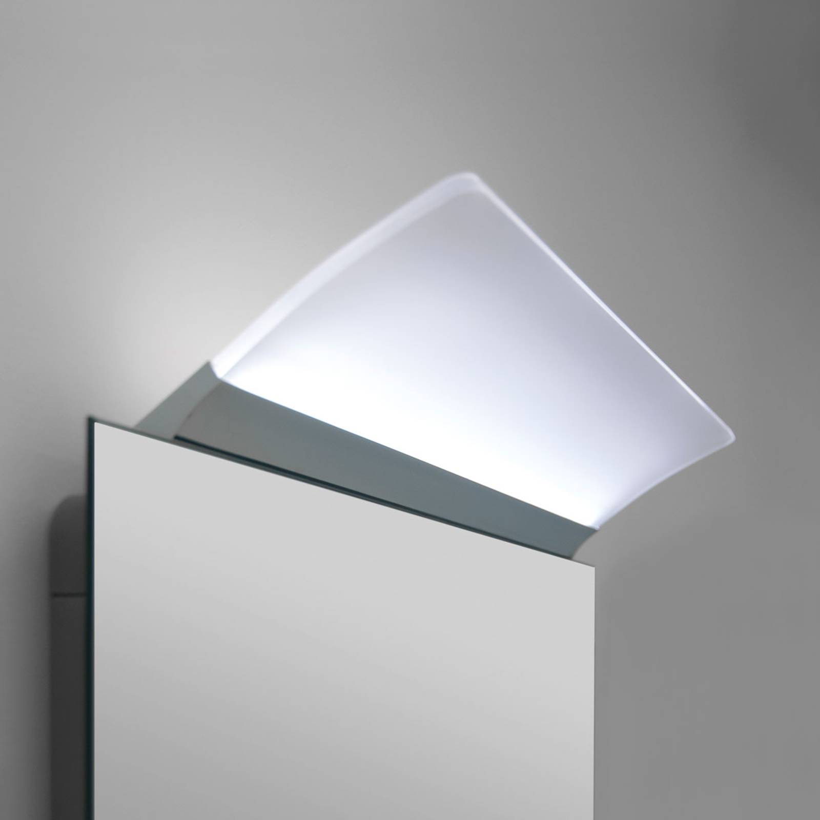 Litteä LED-peilivalaisin Angela, IP44, 30 cm