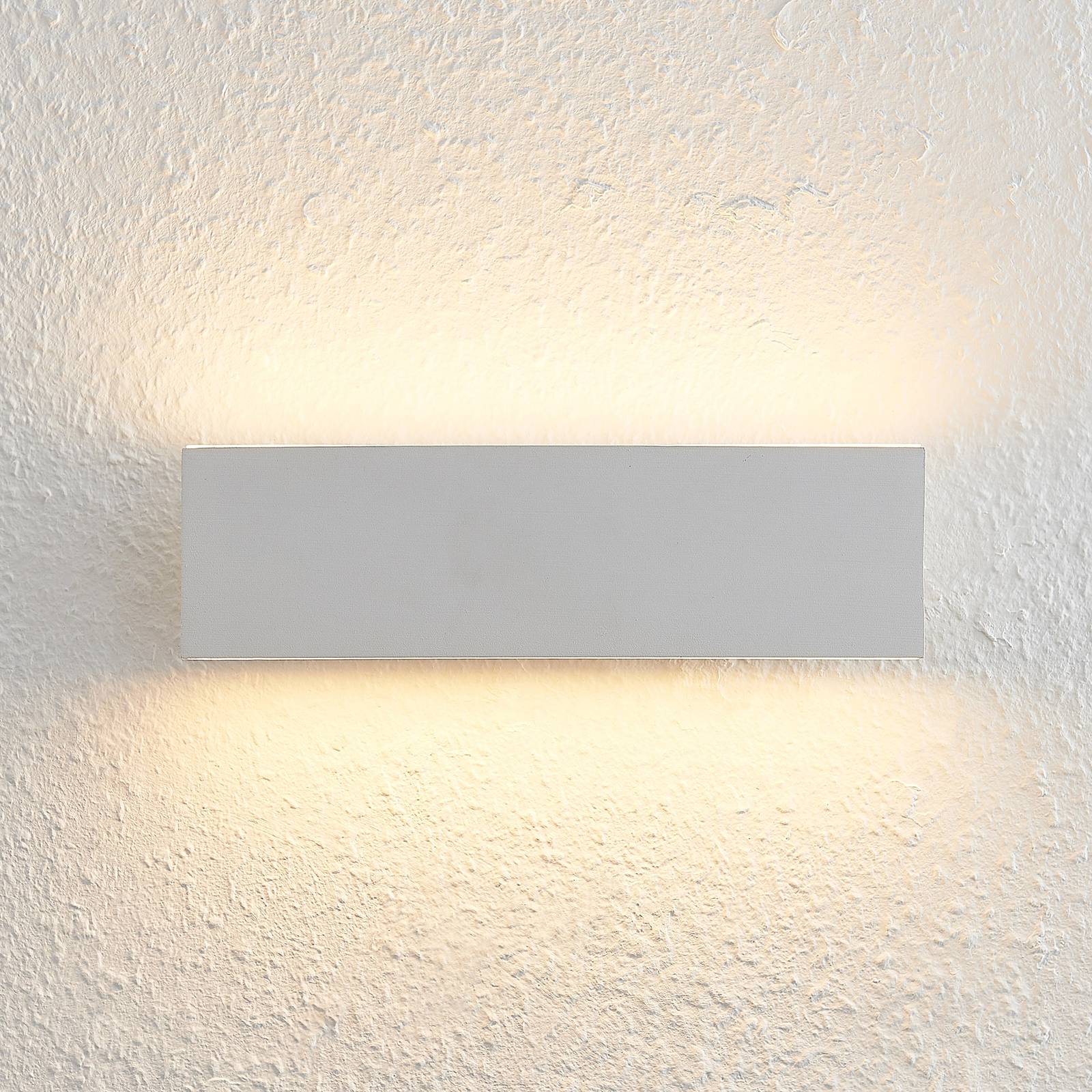 Lindby Ignazia -LED-seinävalaisin, 28 cm valkoinen