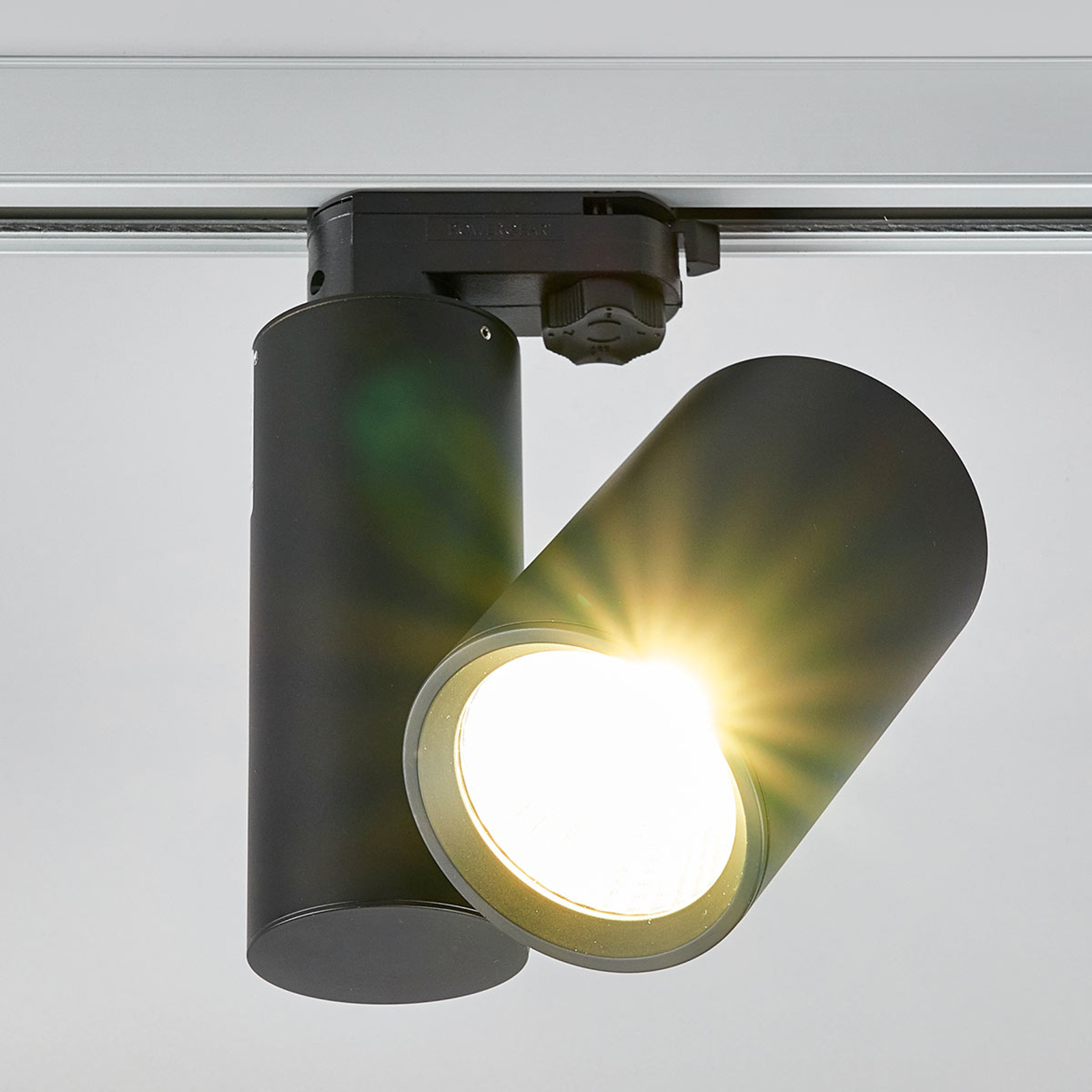 Giol – LED-kohdevalaisin kiskojärjestelmään, musta