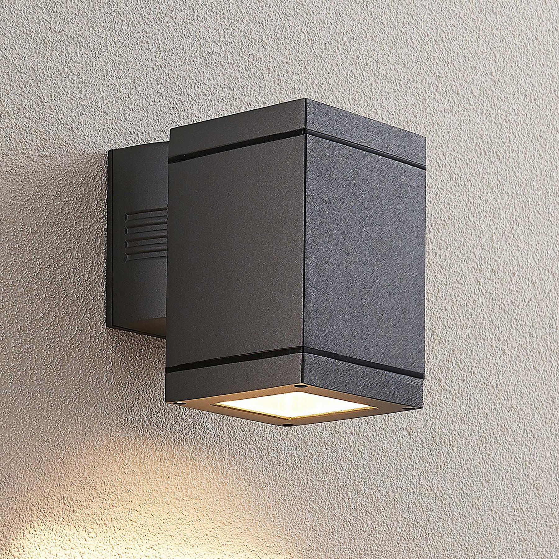 Lucande Stani -ulkoseinävalaisin, E27, 1-lamp.
