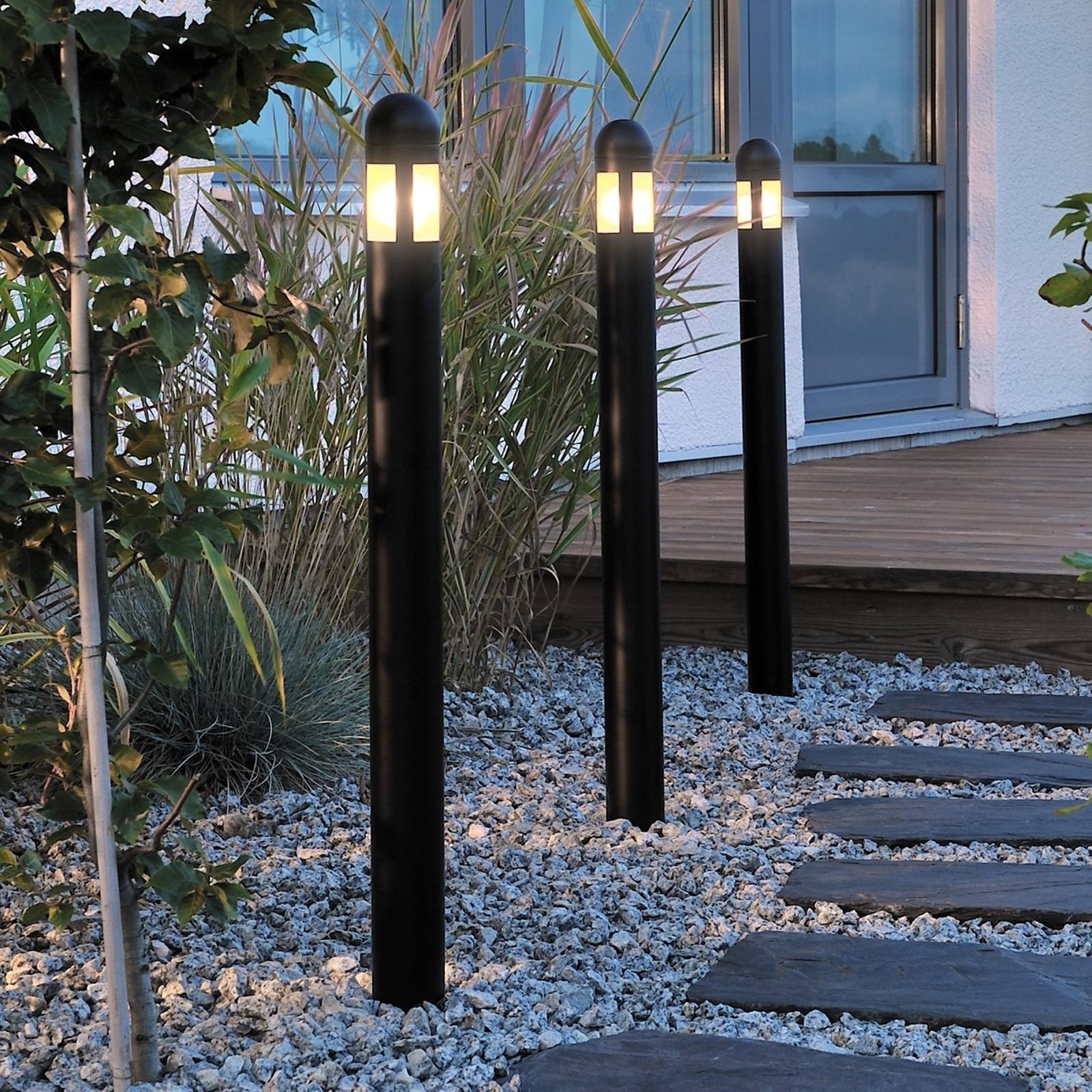 Monipuoliset LED-pylväsvalaisimet Amalfi 3 kpl
