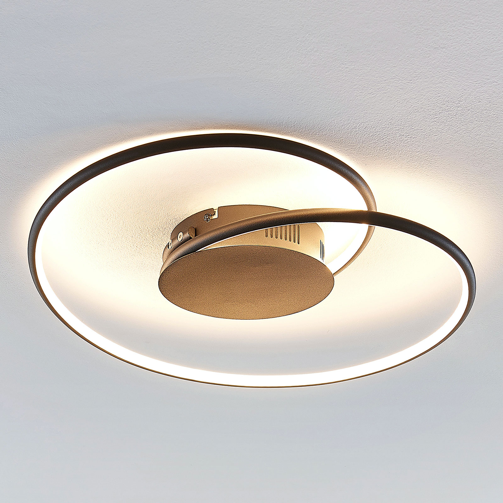 Lindby Joline LED-kattovalaisin, musta, 45 cm
