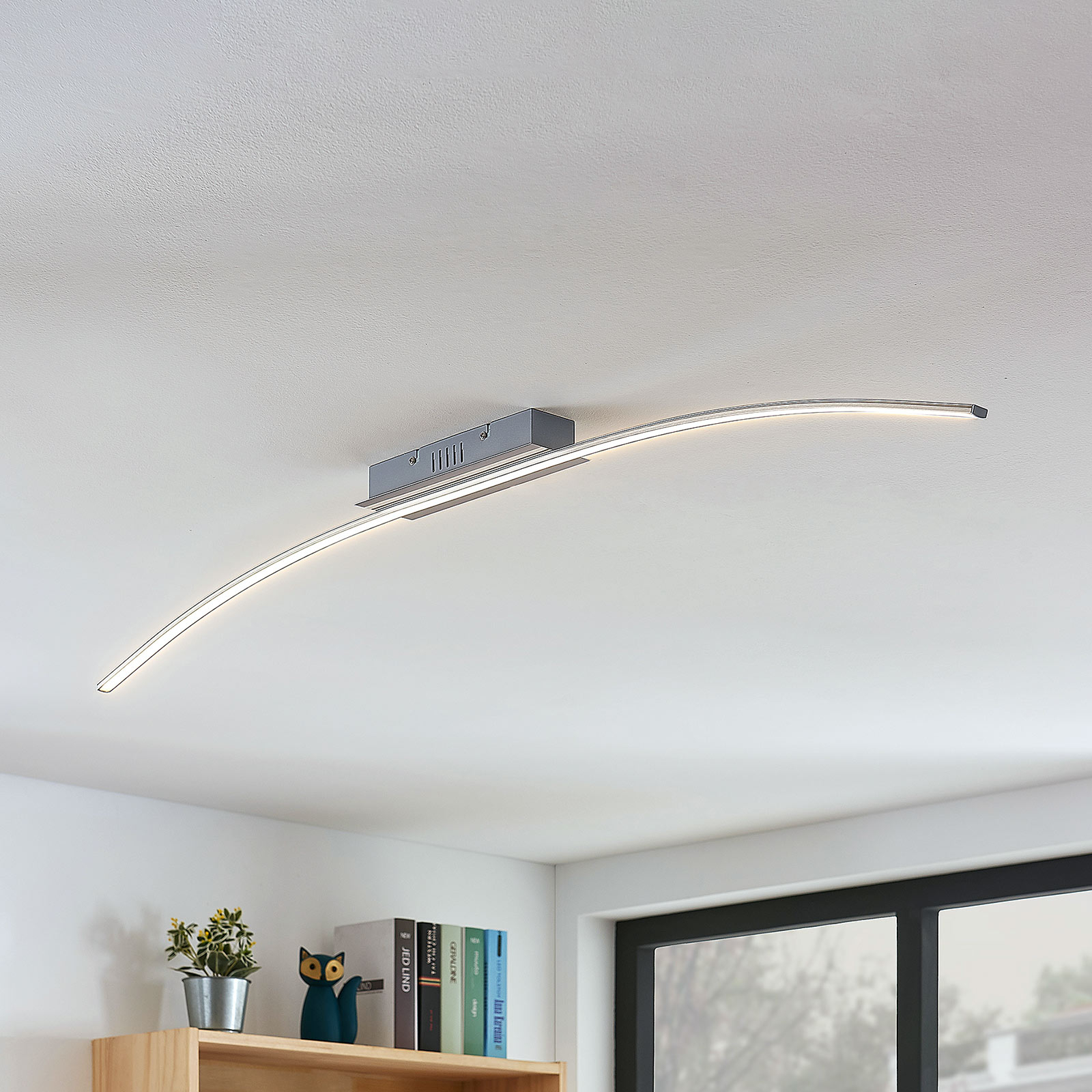 Minimalistinen LED-kattovalaisin Iven