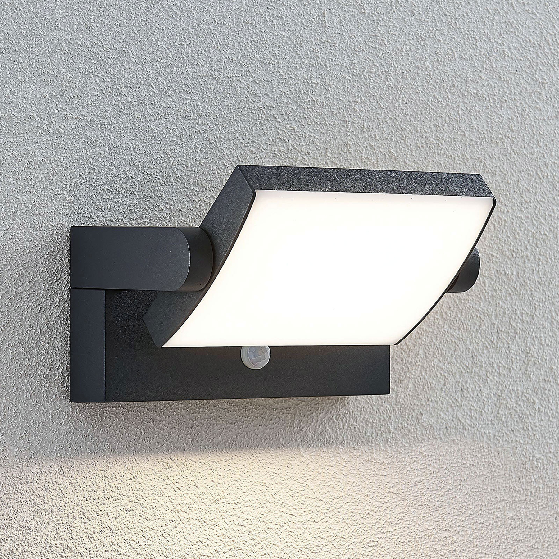 LED-ulkoseinävalaisin Sherin liikkeentunnistimella