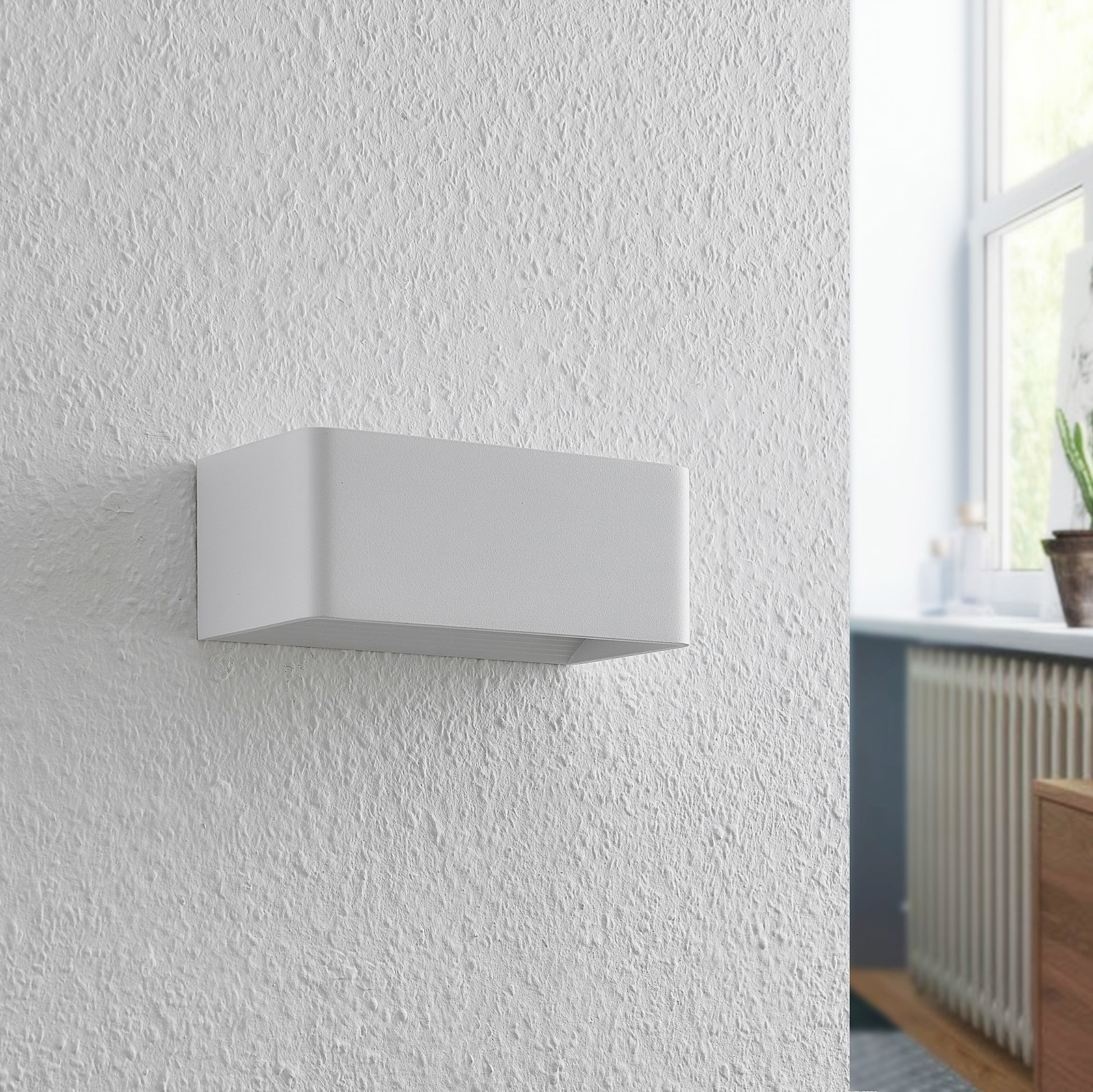Arcchio Karam -LED-seinävalaisin, 20 cm, valkoinen