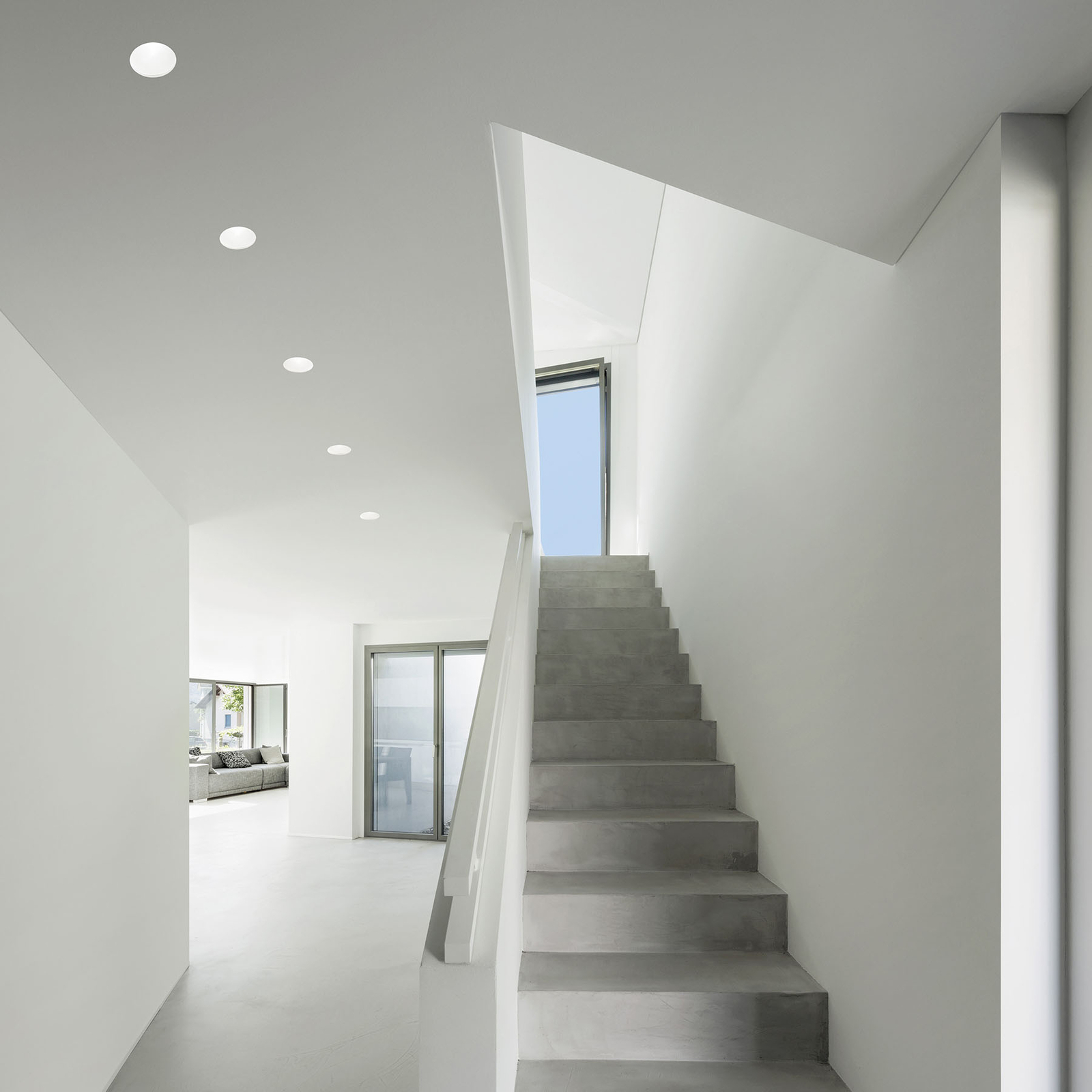 LED-uppovalaisin Egas 3 000 K