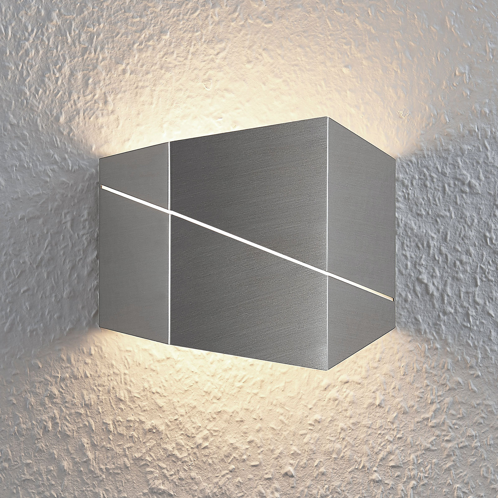 LED-seinävalaisin Nikolae, 18 cm, matta nikkeli
