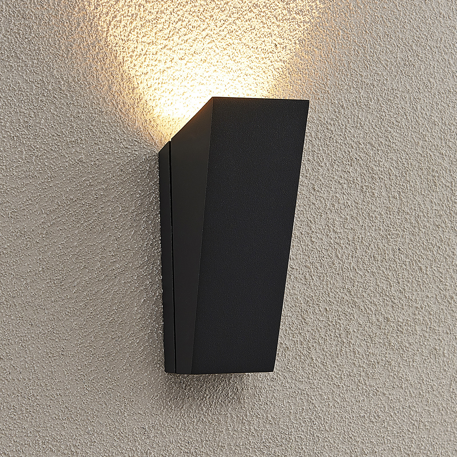 Lucande Maniela -LED-ulkoseinävalaisin, uplight