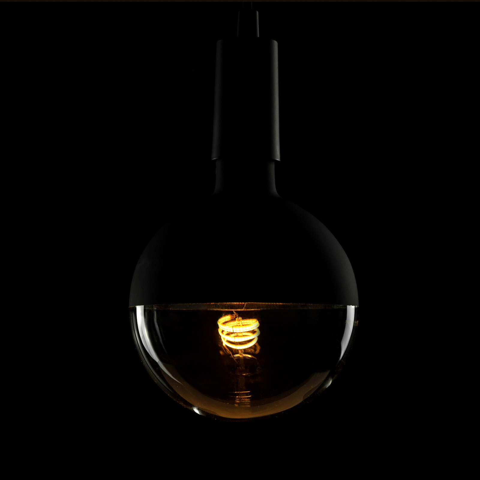 SEGULA LED-lamppu E27 8W G150 2 200 K himmennys