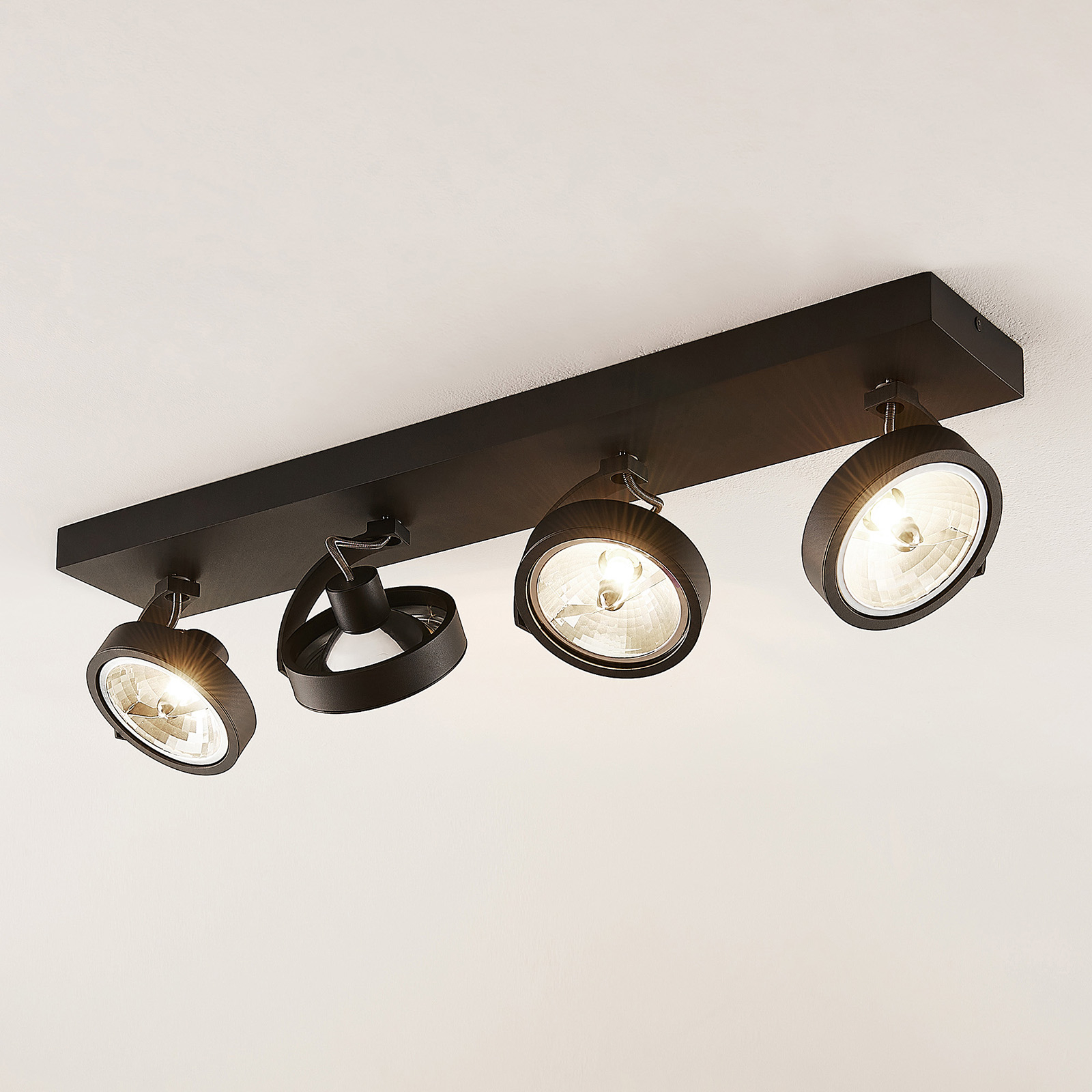Arcchio Dagur -kattovalo, 4-lamp., musta