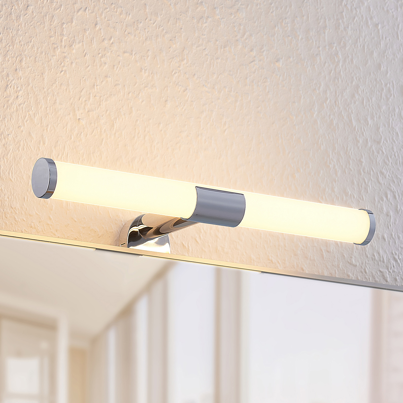 Lindby Naili -LED-peilivalaisin