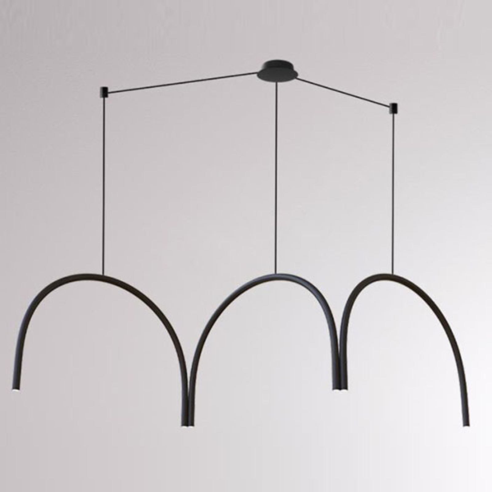 LOUM Arkade System -LED-riippuvalaisin 3 kaarella