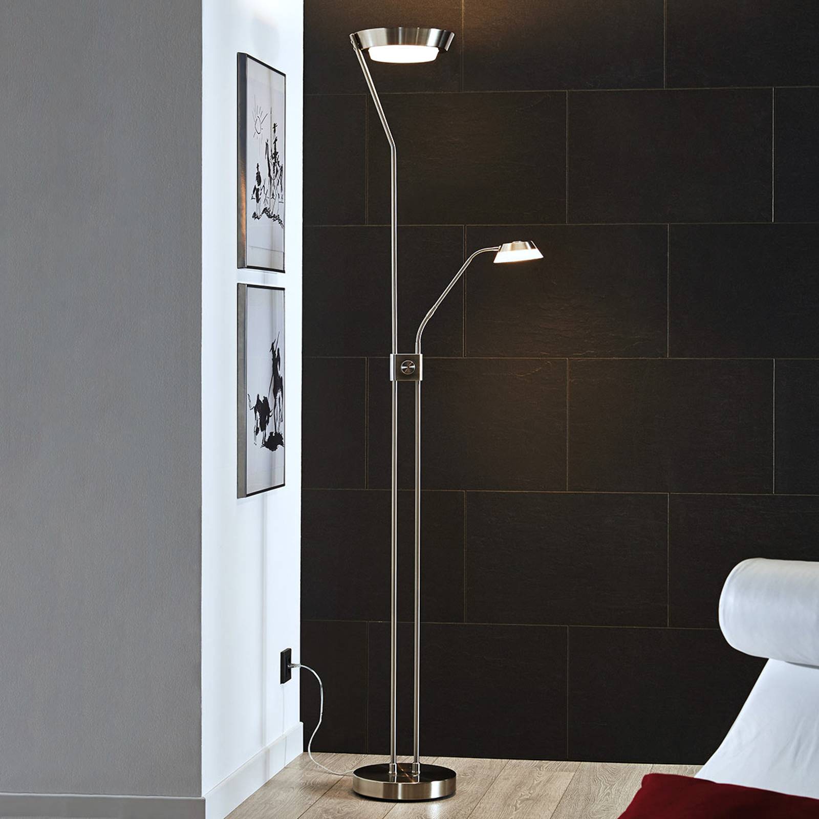Led-lattiavalaisin Sarrione, mattanikkeli