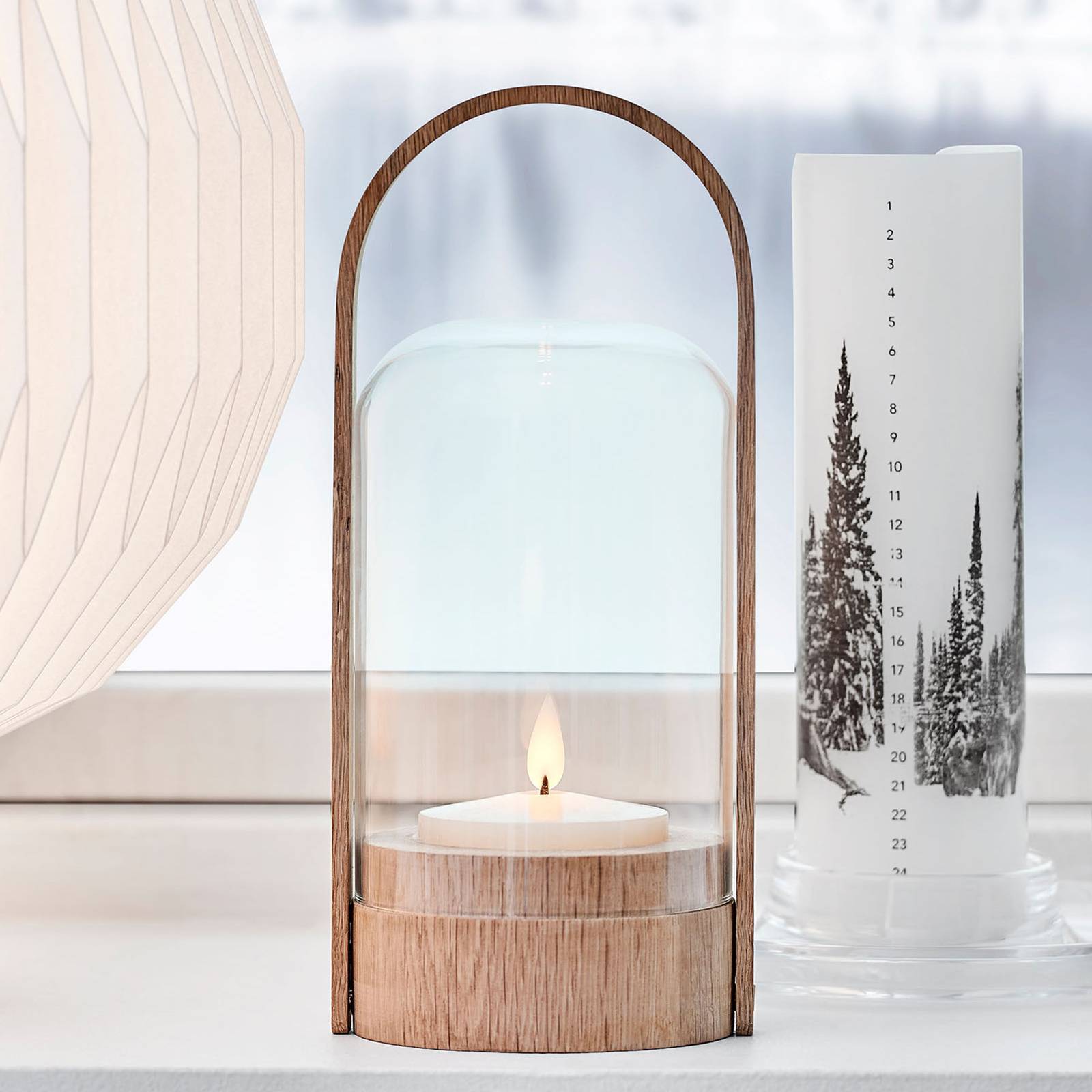LE KLINT Candle Light -LED-lyhtyvalaisin, tammi