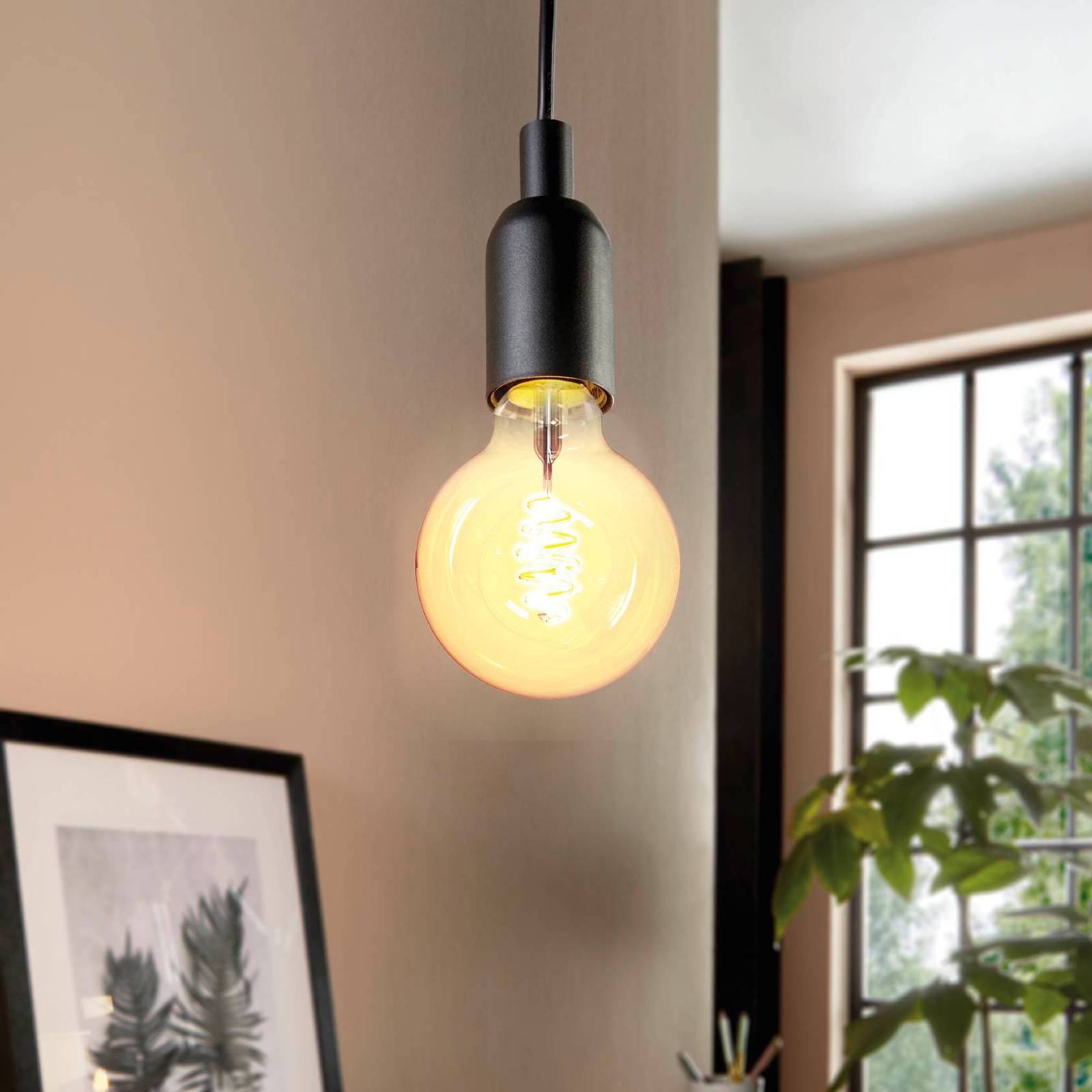 EGLO connect E27 Globe gold Tunable White Ø 9,5 cm
