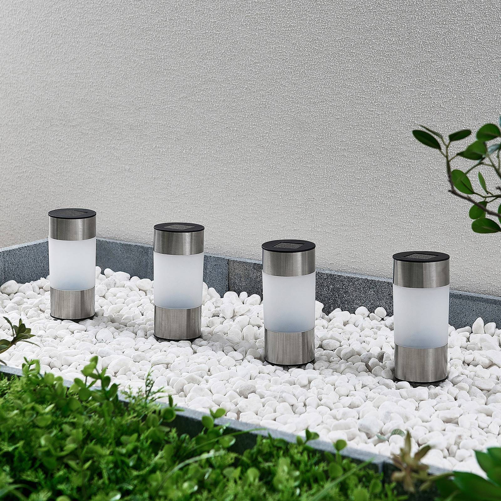 Lindby Jocob LED-aurinko-maapiikkivalaisin, 4 kpl