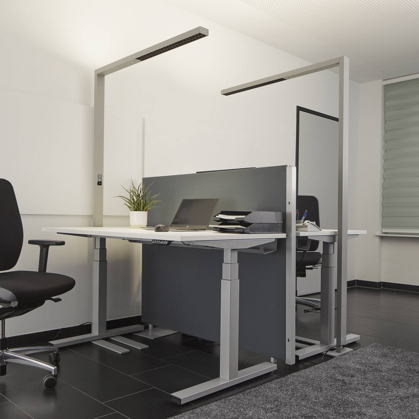 LED-toimistolattiavalo Jolinda, tunnist. ja himm.
