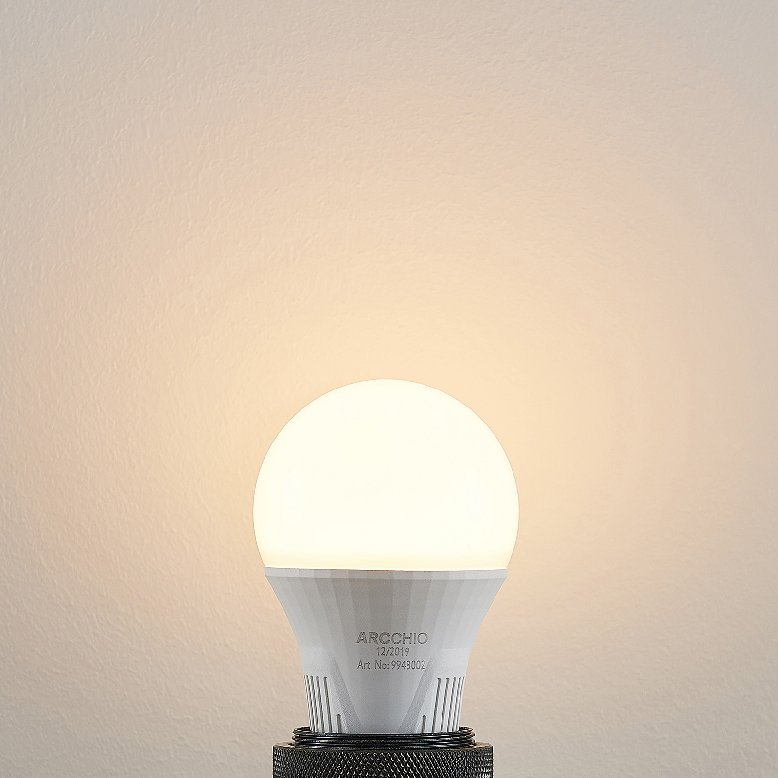 LED-lamppu E27 A60 11 W valkoinen 2 700 K