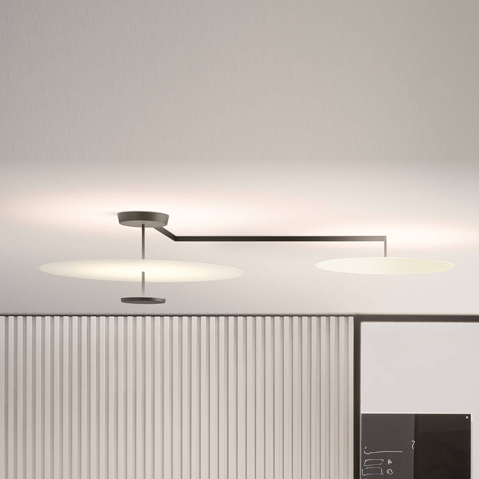 Vibia Flat LED-kattovalaisin 3-lamppuinen Ø 90 cm