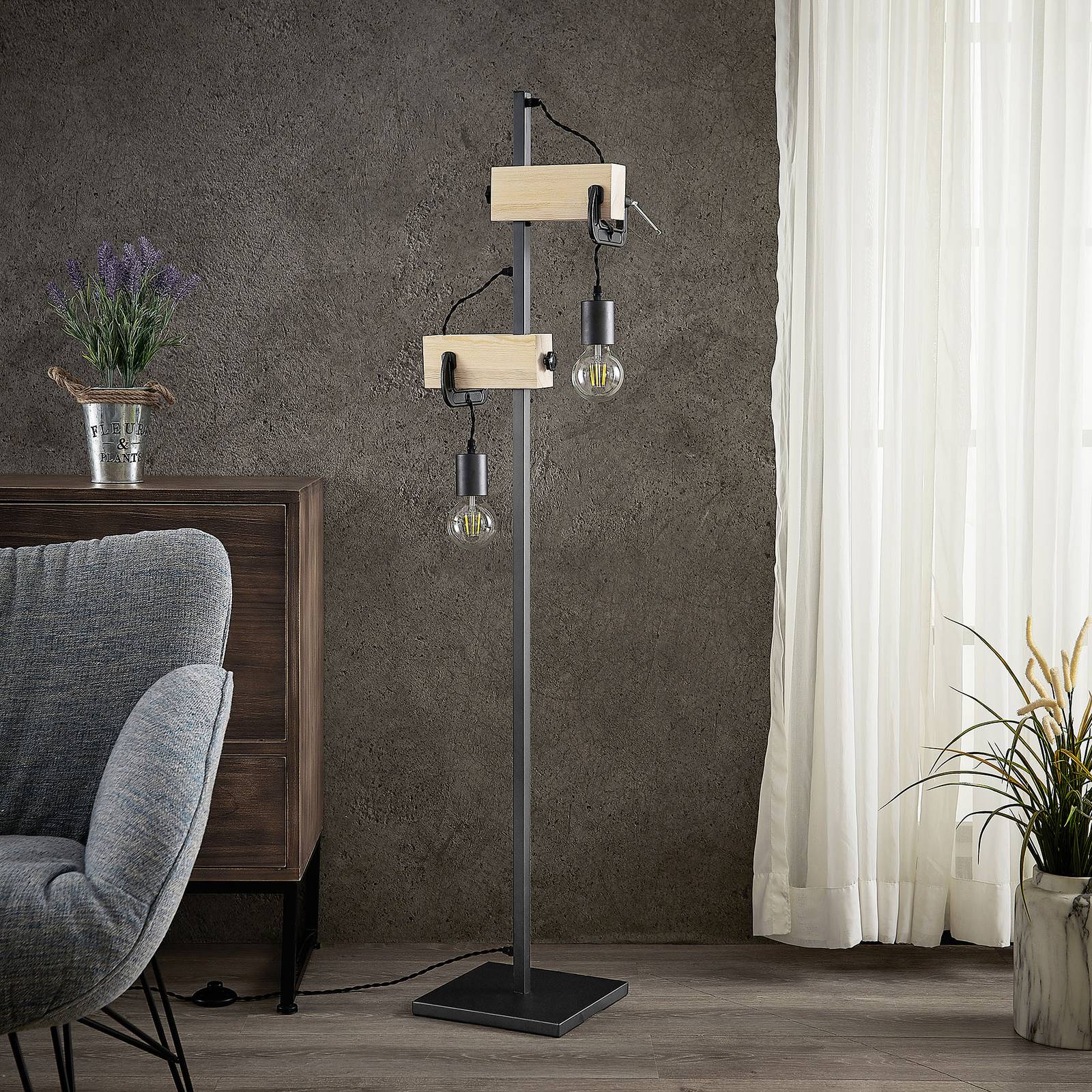 Lindby Asya -lattiavalaisin, puu, musta