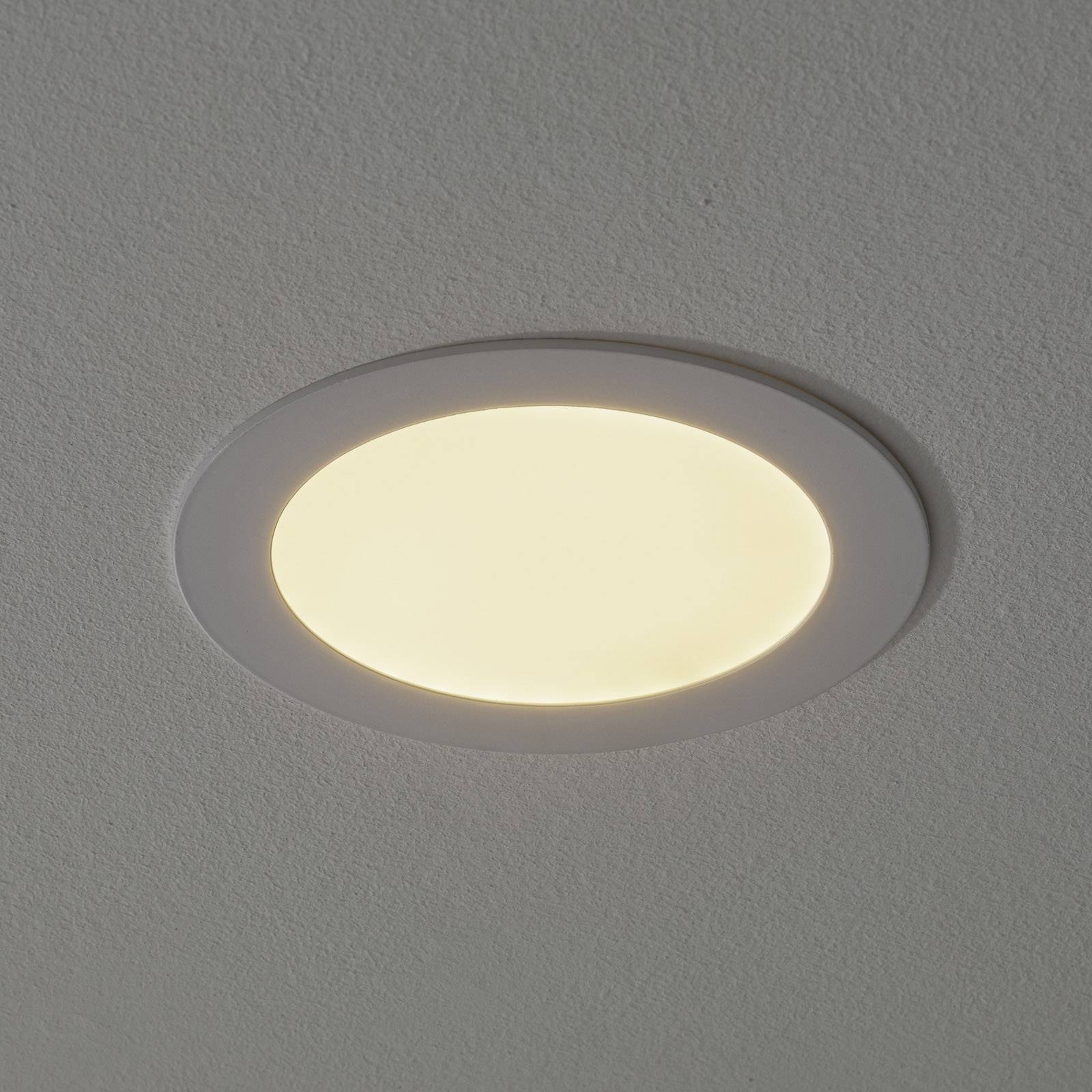 Valkoinen Fueva-Connect -LED-uppovalaisin 17 cm