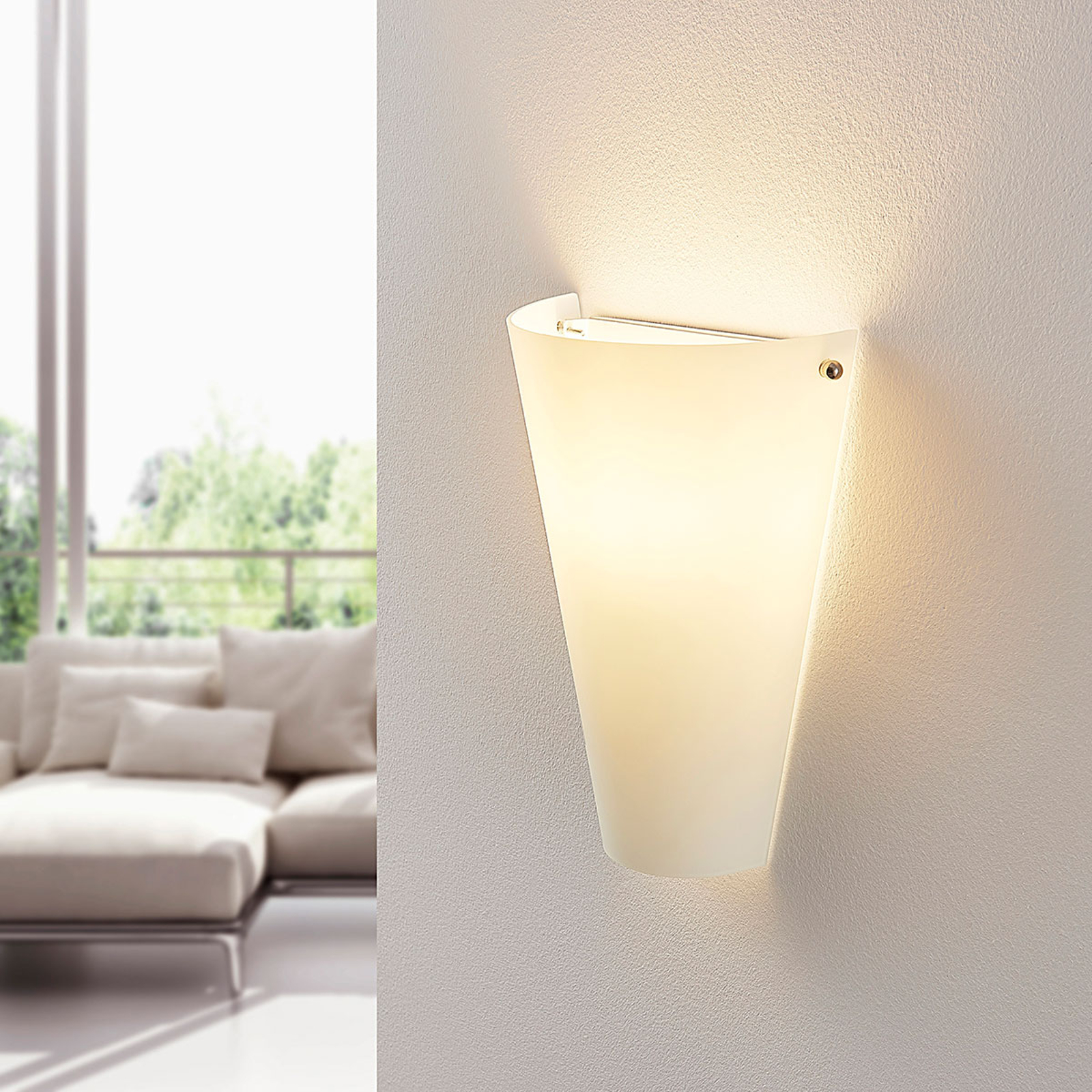 Opaalilasinen seinävalaisin Alia, E14-LED