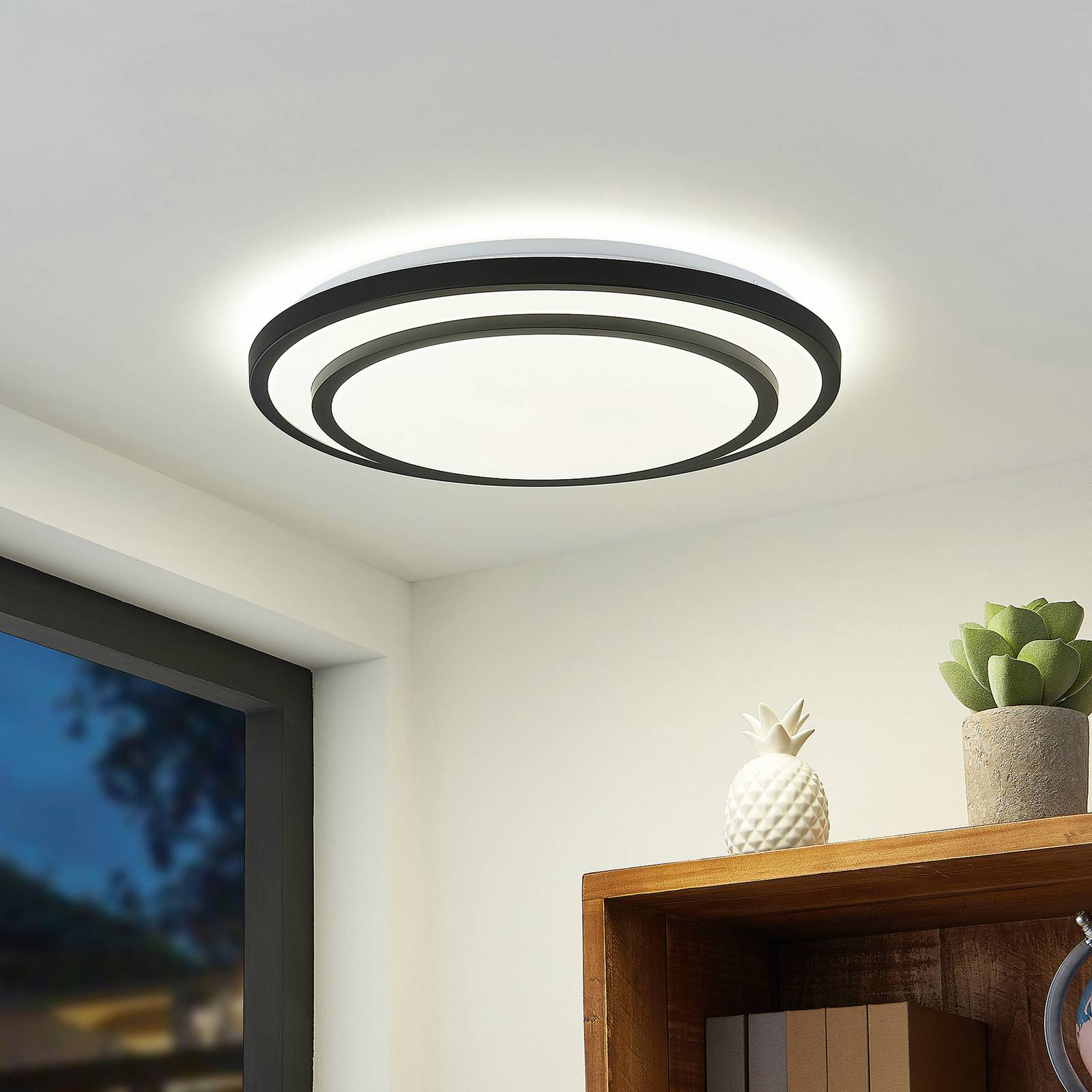 Lindby Essina -LED-kattovalaisin, CCT, himmennys