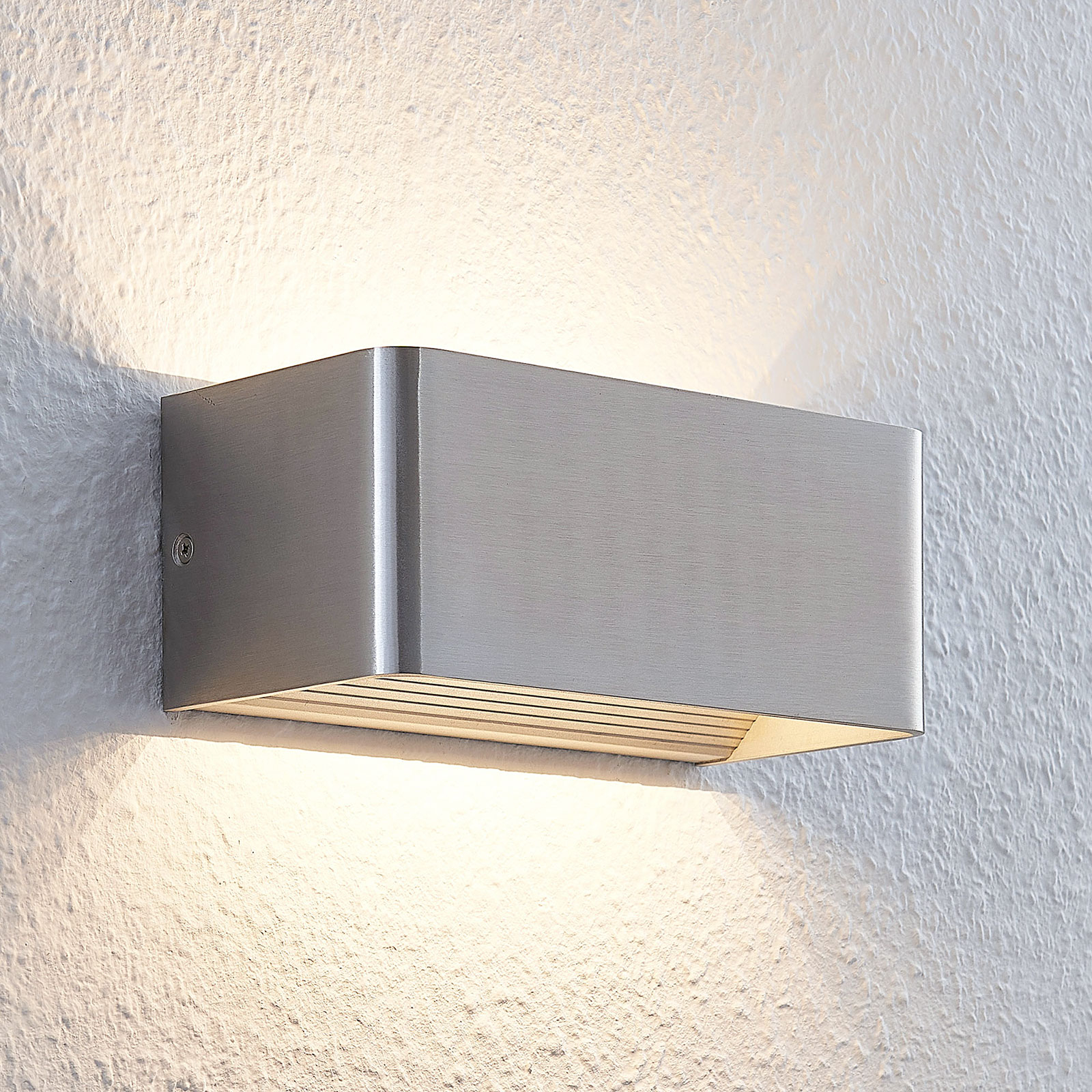 Tyylikäs LED-seinävalaisin Lonisa, satin. nikk.
