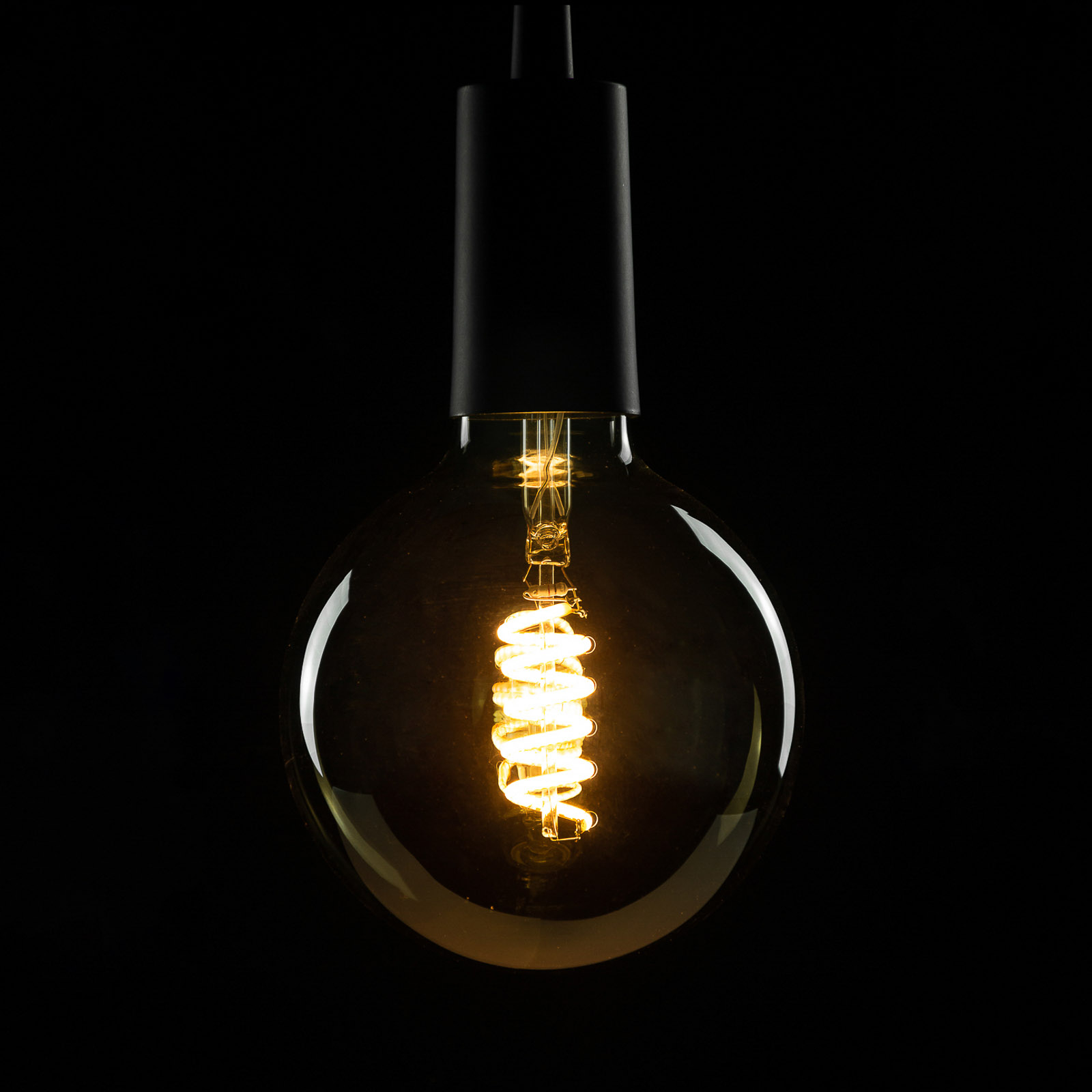 SEGULA LED-lamppuE27 8W G125 Curved ambient savu