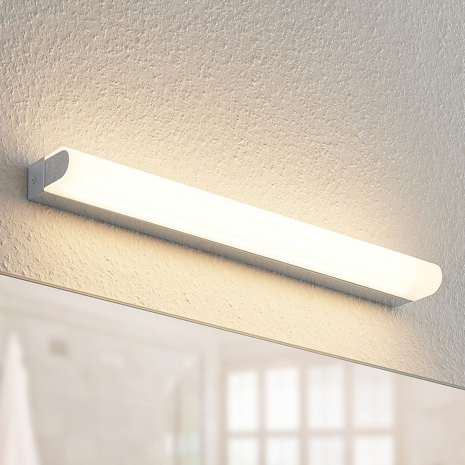 Arcchio Mourice -LED-seinävalaisin, IP44, 55 cm