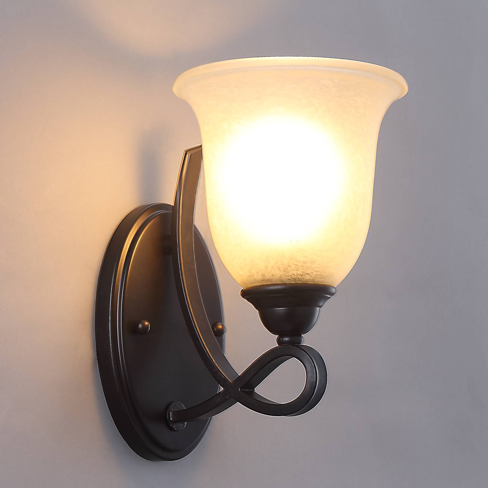Elegantti Trisha LED-seinävalaisin
