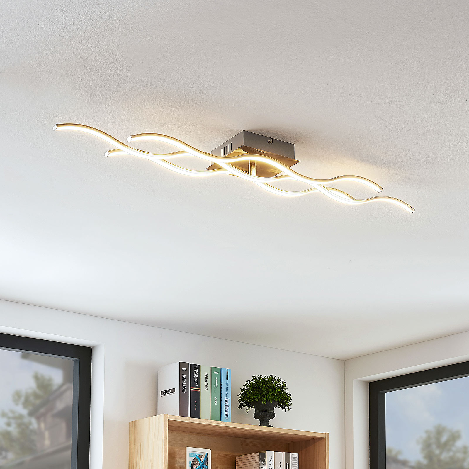 3-lamppuinen LED-kattovalaisin Safia aaltomuotoilu