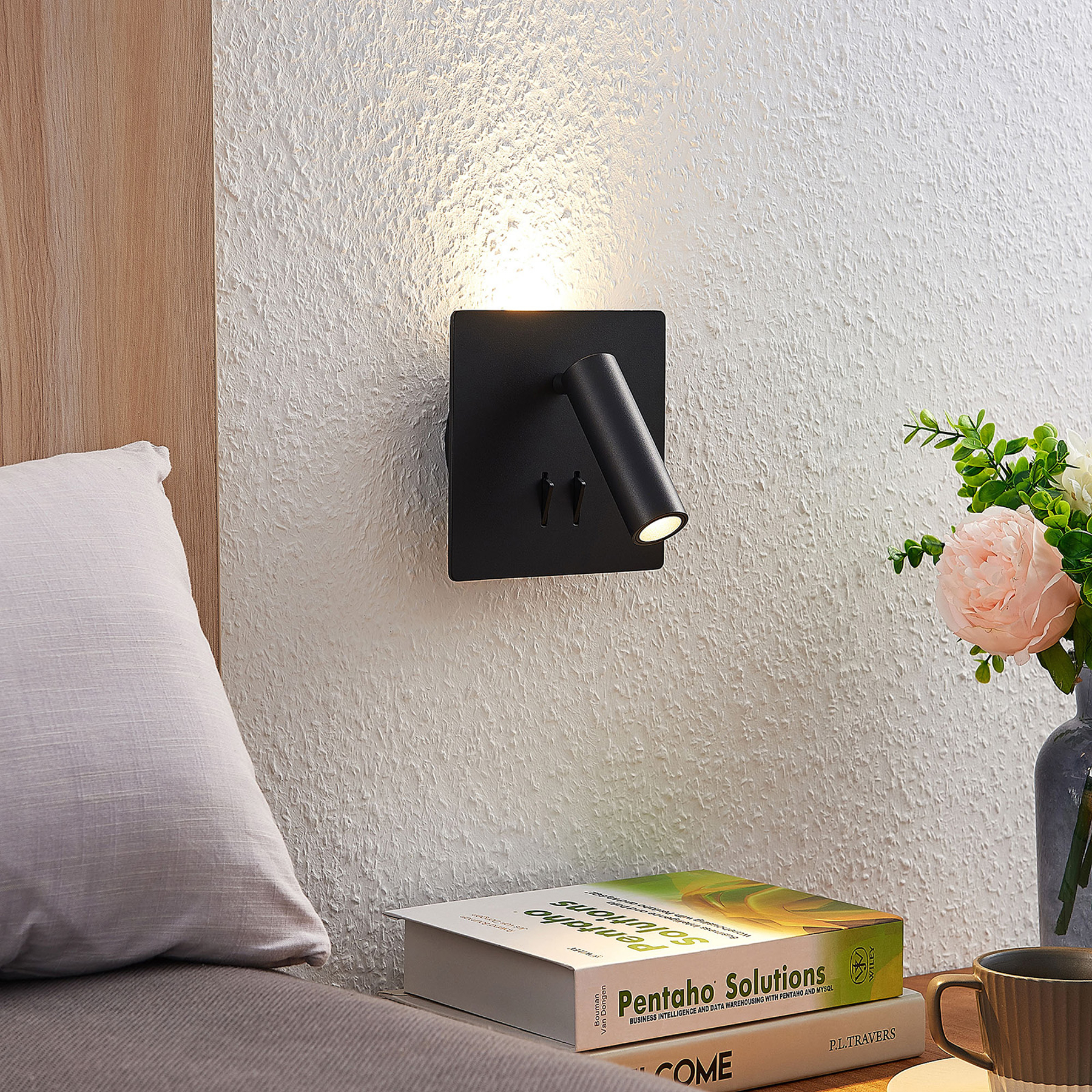 Lucande Magya musta, 2-lamp. neliö