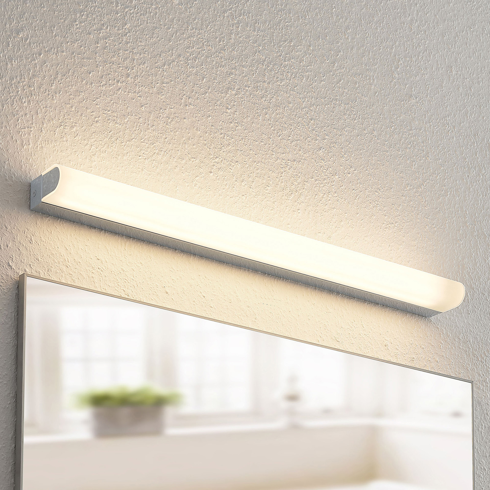 Arcchio Mourice -LED-seinävalaisin, IP44, 71 cm