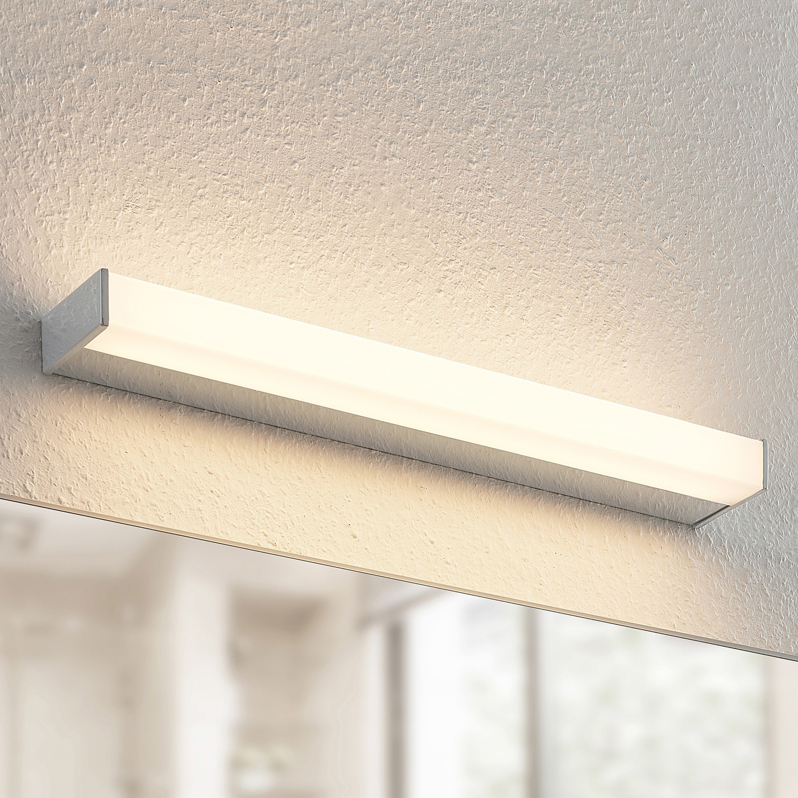 Arcchio Djamal -LED-seinävalaisin, IP44, 53 cm