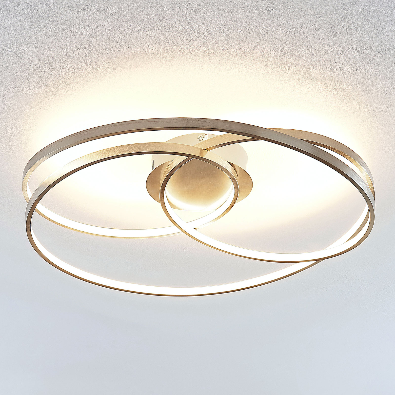 Lindby Ronka LED-kattovalaisin, satinoitu nikkeli