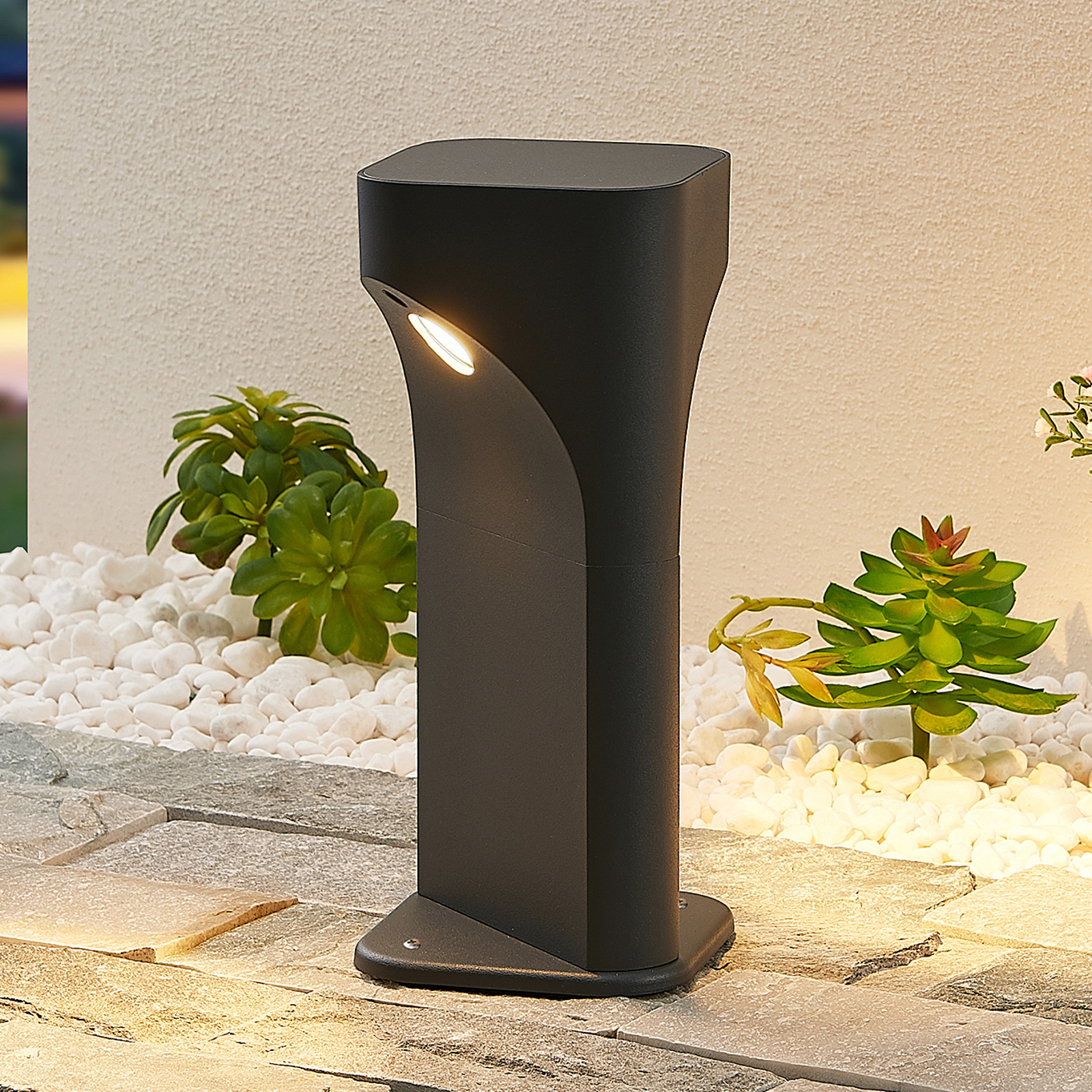 Lucande Valdeta -LED-pollarilamppu, korkeus 30 cm