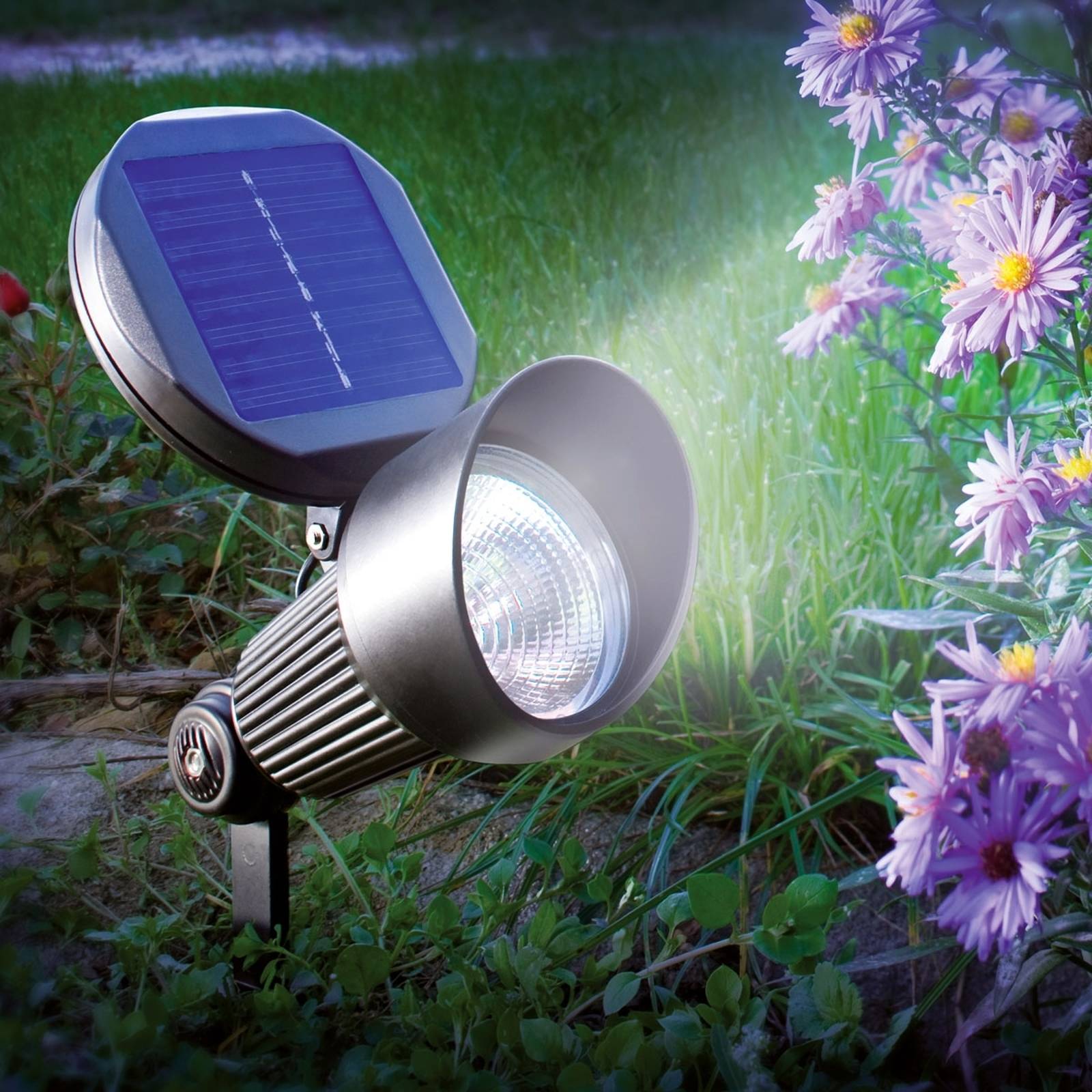 Spotlight LED seinä- ja maavalaisin aurinkokenno