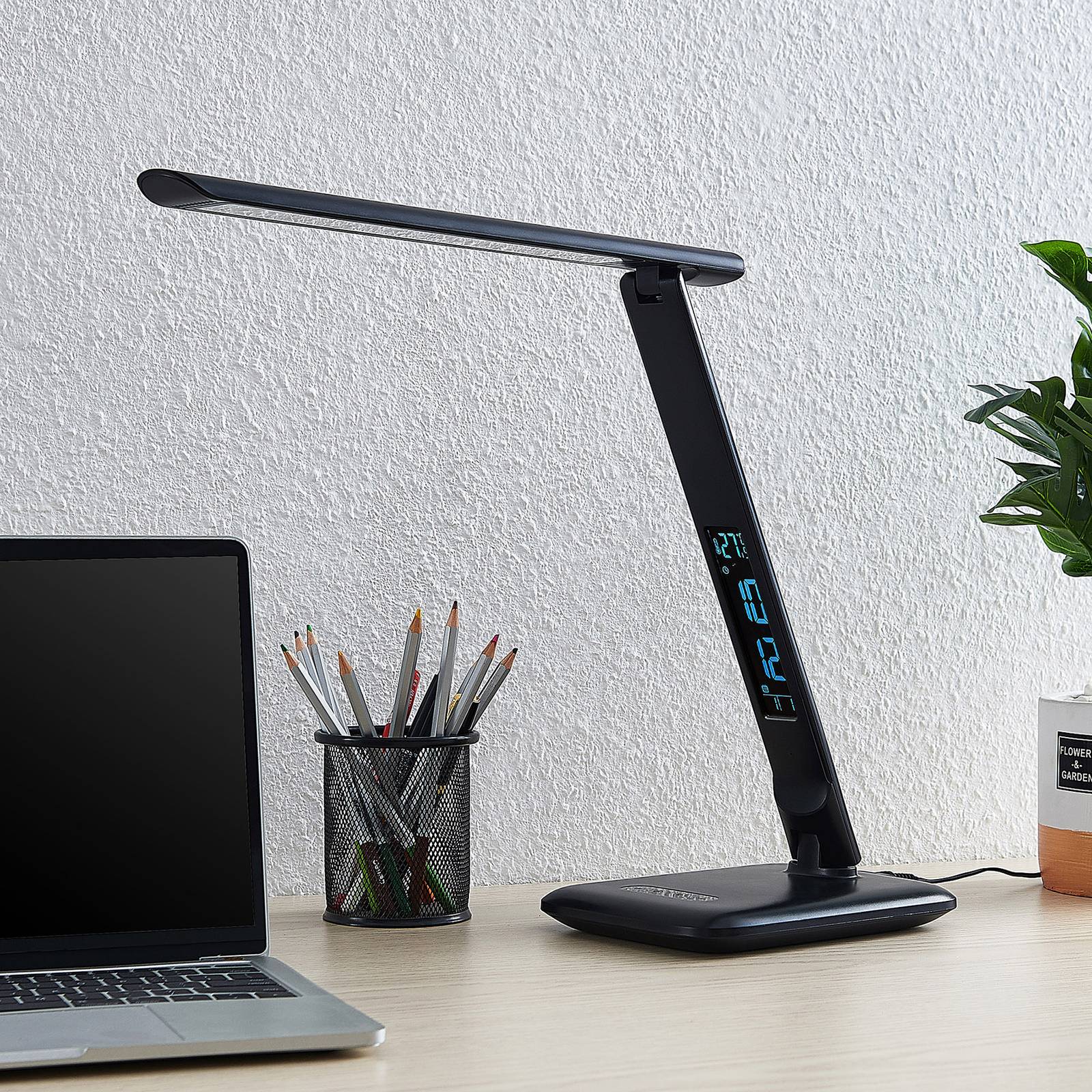 Lindby Cerula -LED-työpöytälamppu, himmennin
