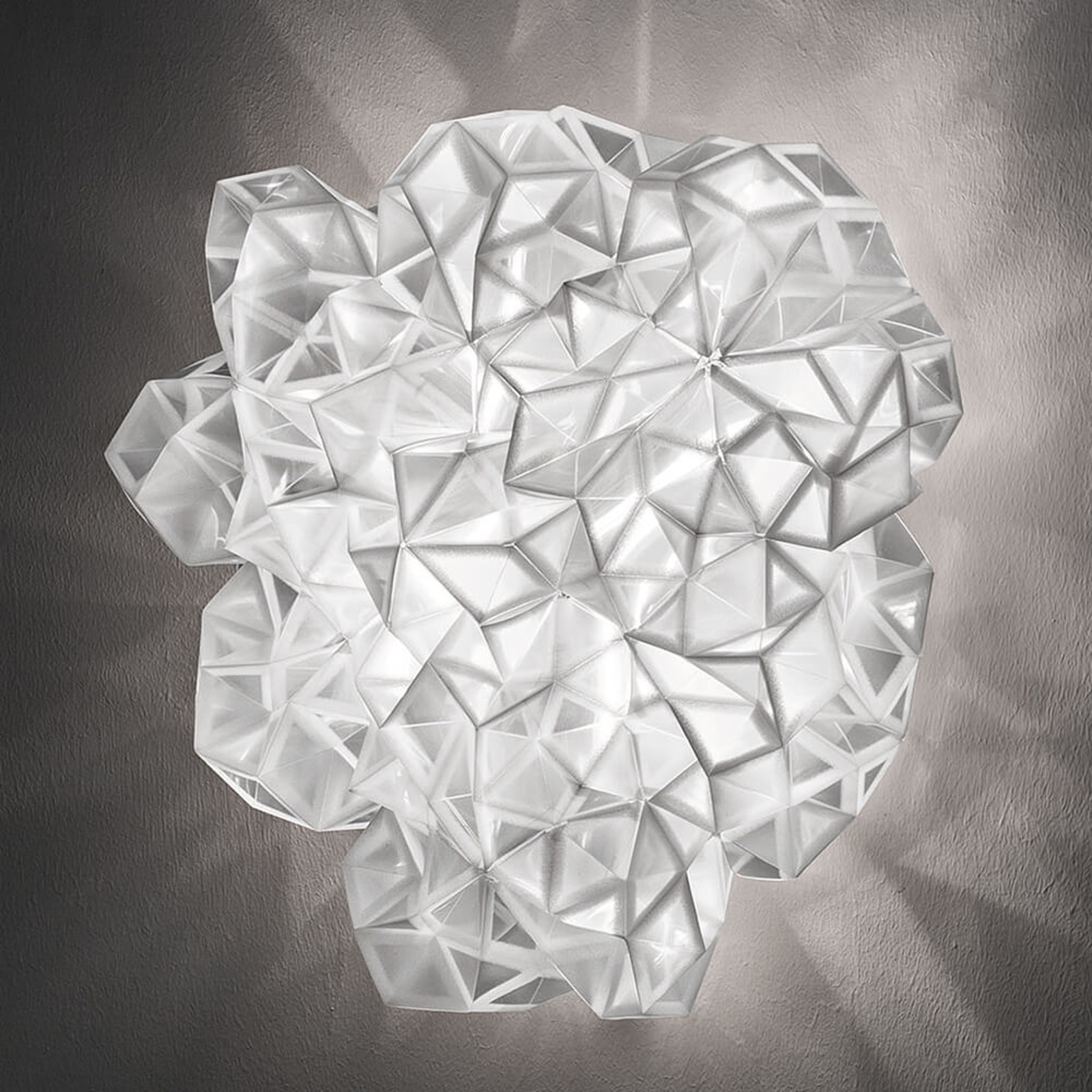 Slamp Drusa -design-seinävalaisin, valkoinen