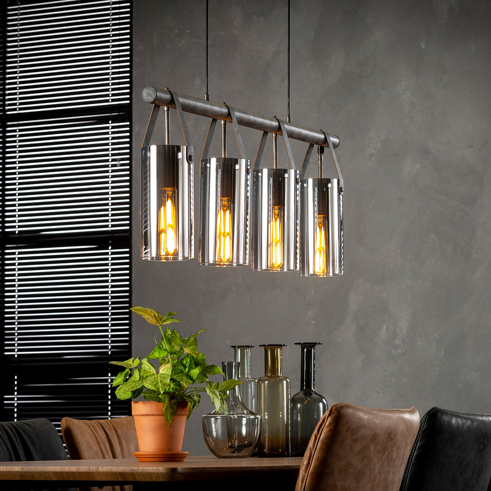 Riippuvalaisin Anatolij 4-lamppuinen