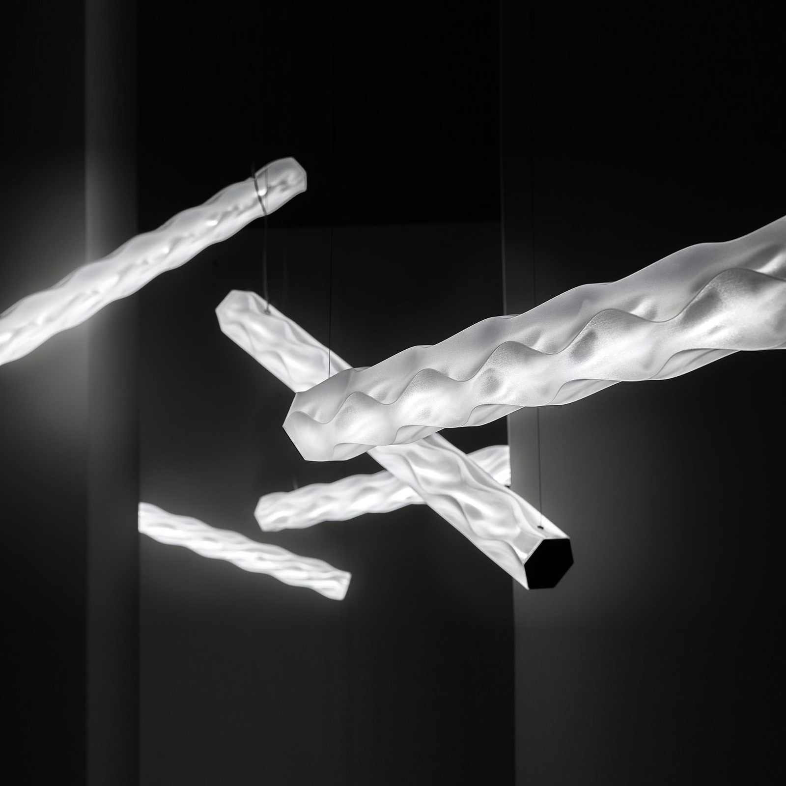 Slamp Hugo Prisma 24V LED-designer-riippuvalaisin