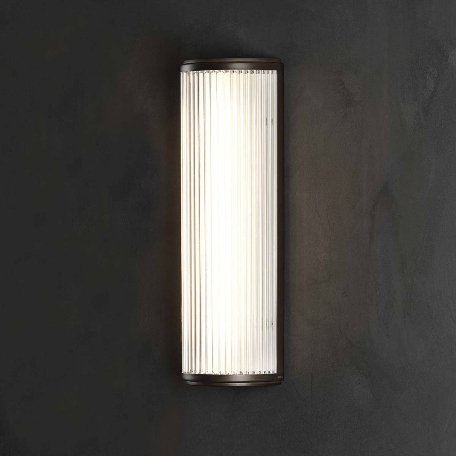 Hienoilla urilla LED-seinävalaisin Versailles